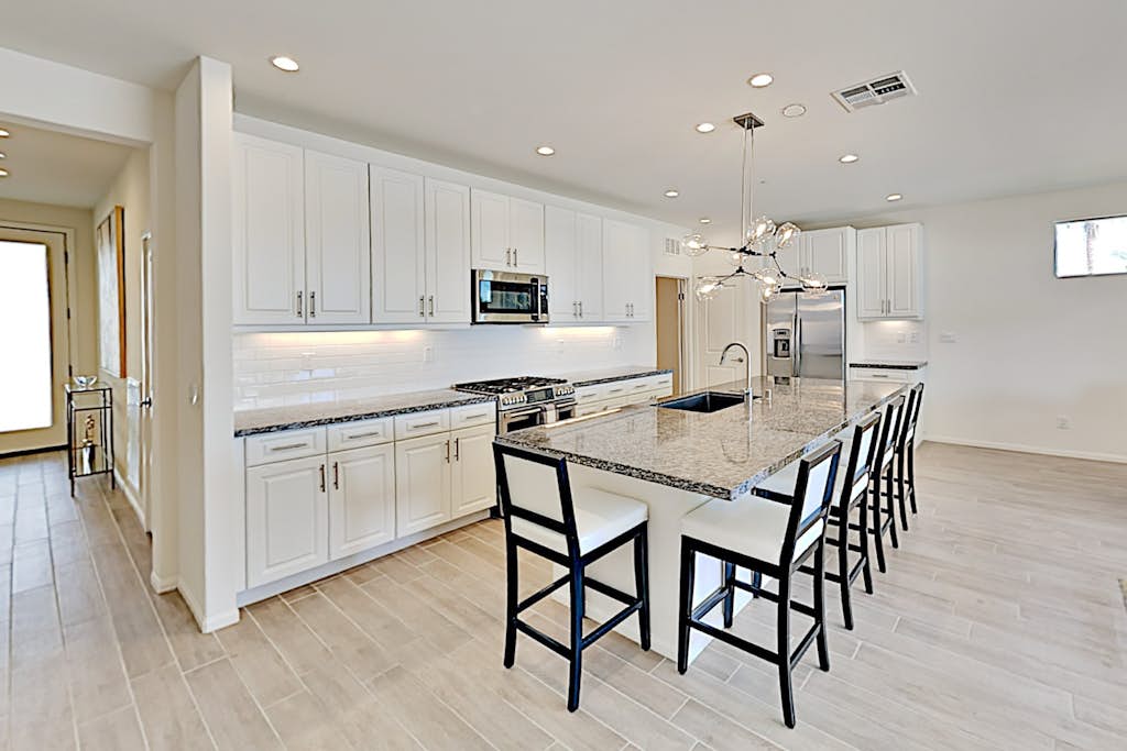 Luxurious private oasis with pool, spa, firepit lounge & on-site restaurant