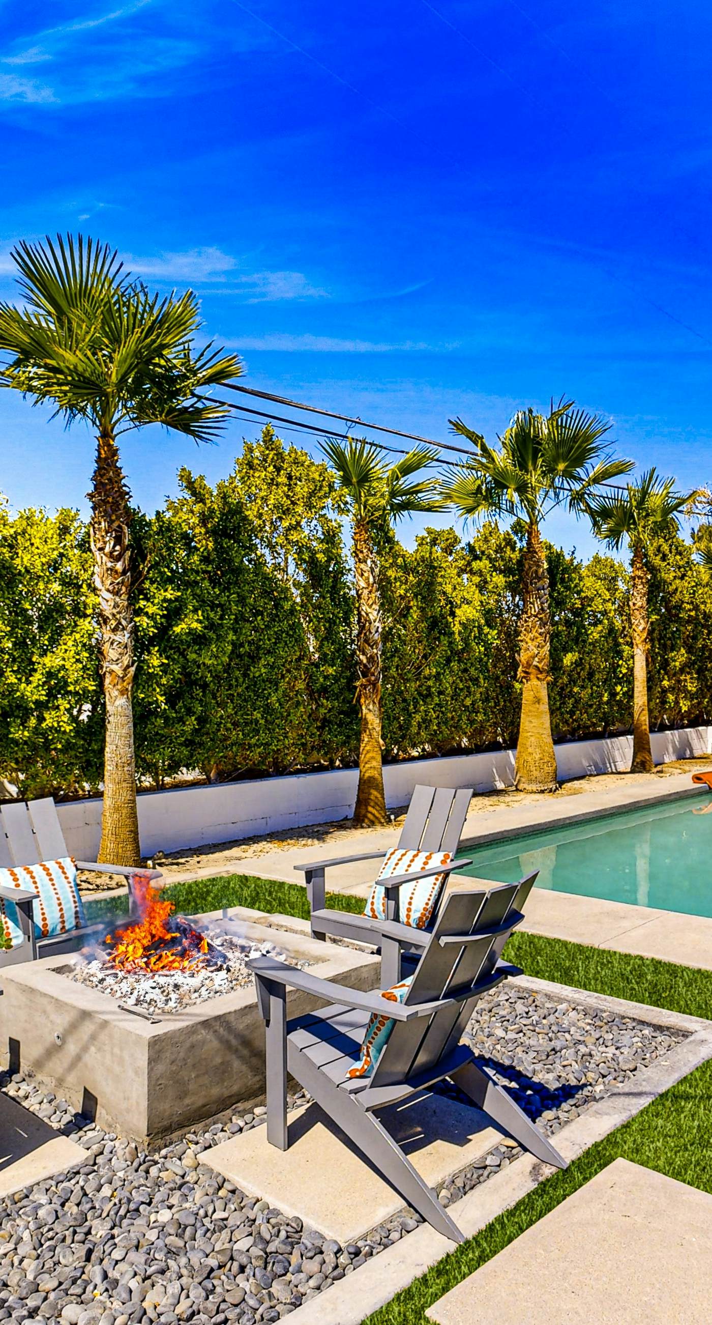 Iconic Mid-Century Modern Escape - 4729