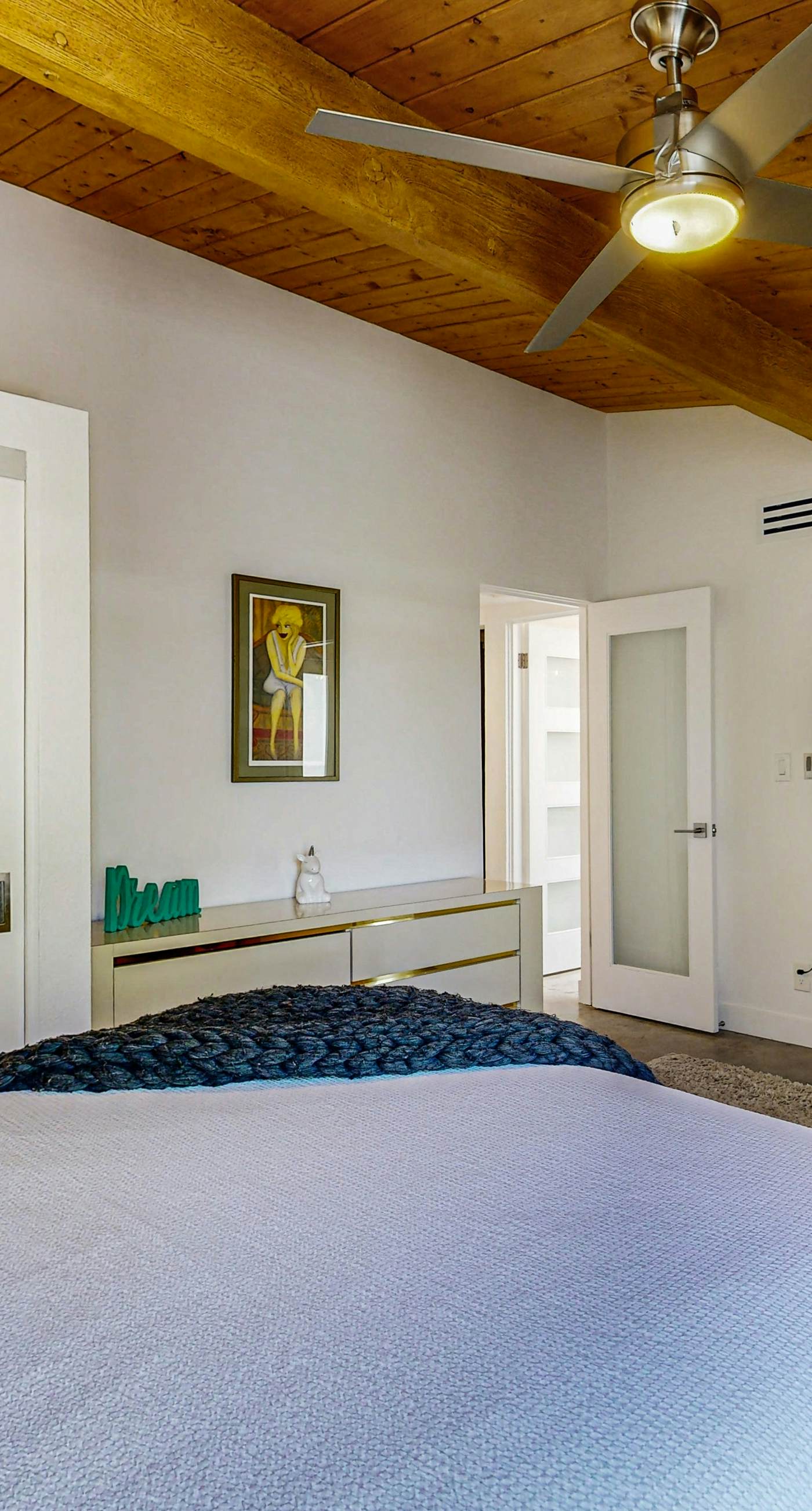 Iconic Mid-Century Modern Escape - 4729