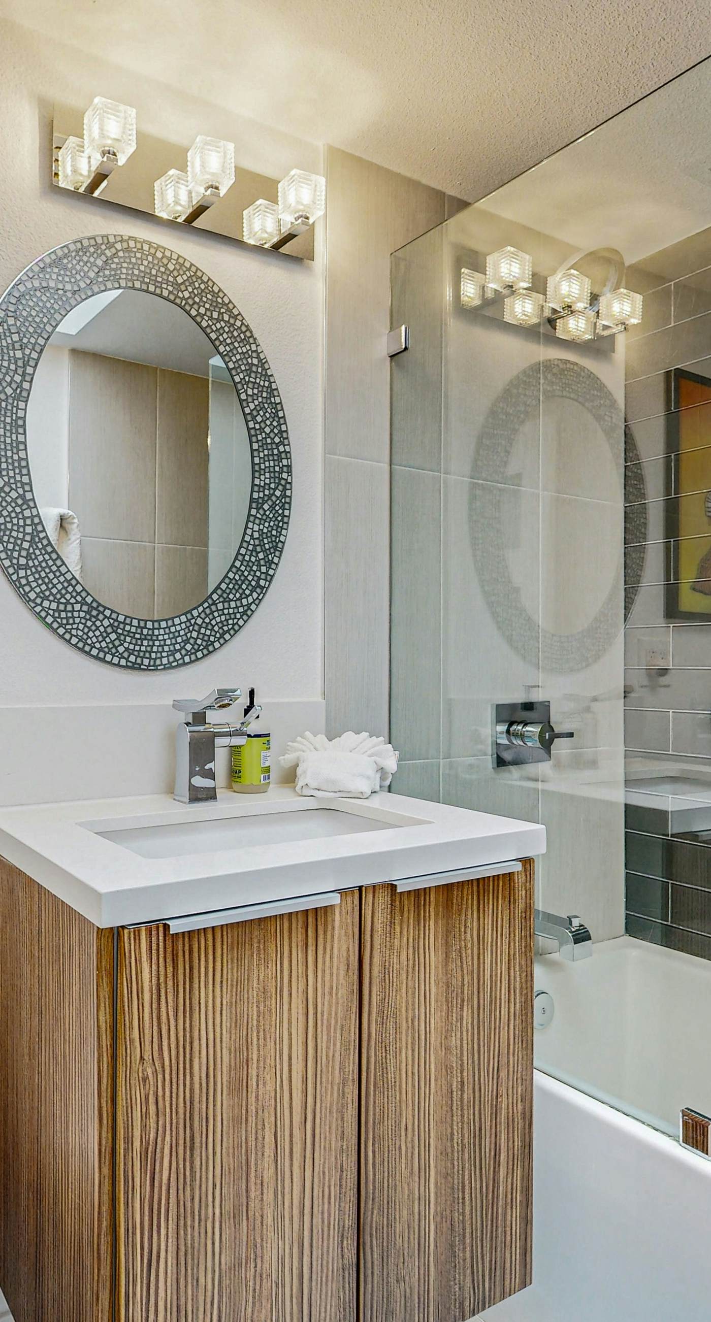 Iconic Mid-Century Modern Escape - 4729