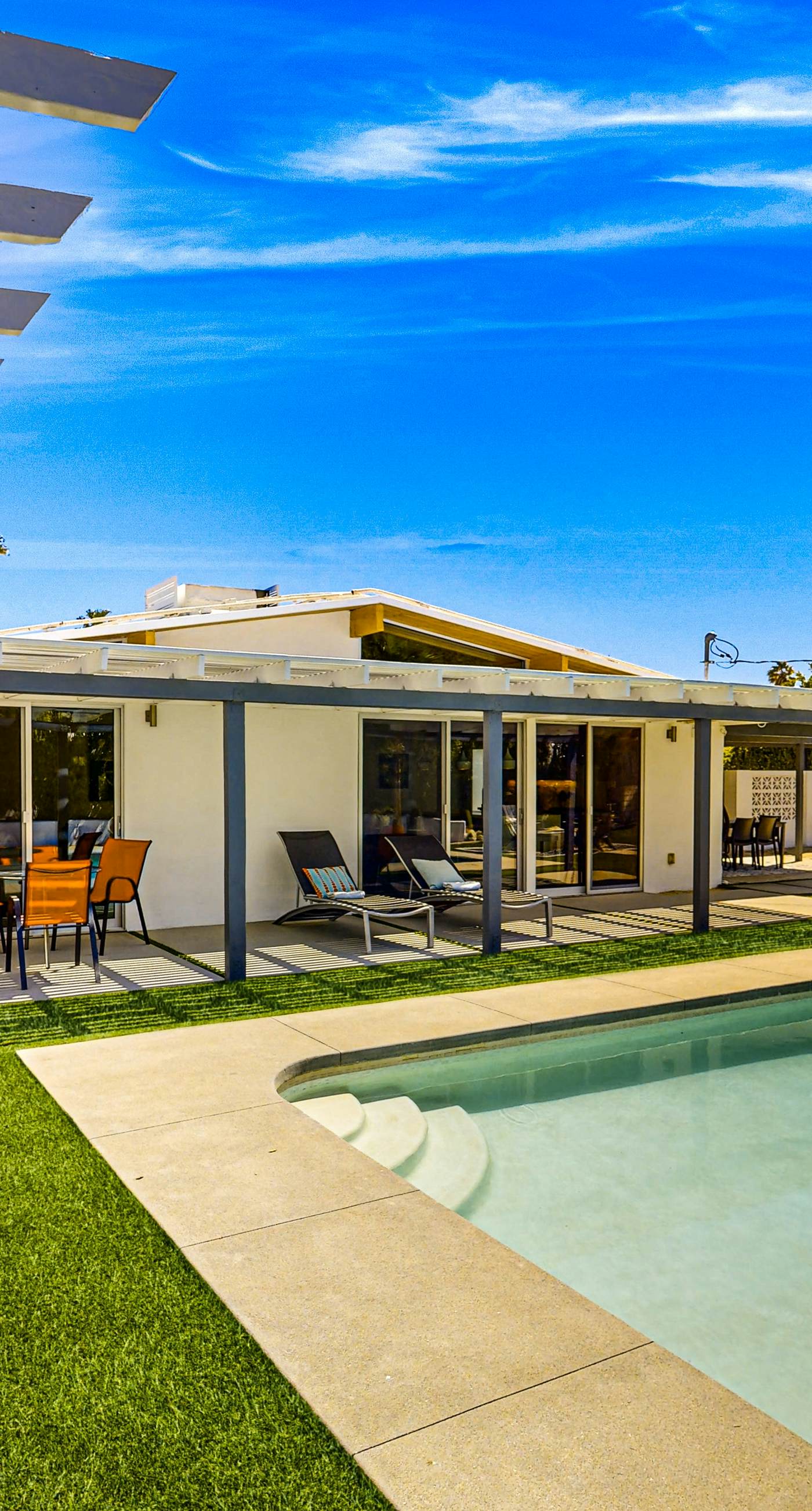 Iconic Mid-Century Modern Escape - 4729