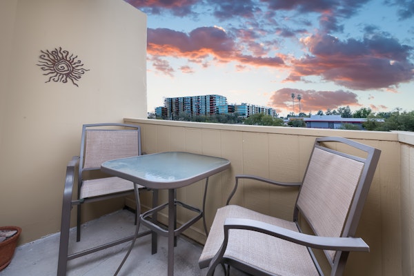 Welcoming condo with WiFi & pool - near Scottsdale Fashion Square