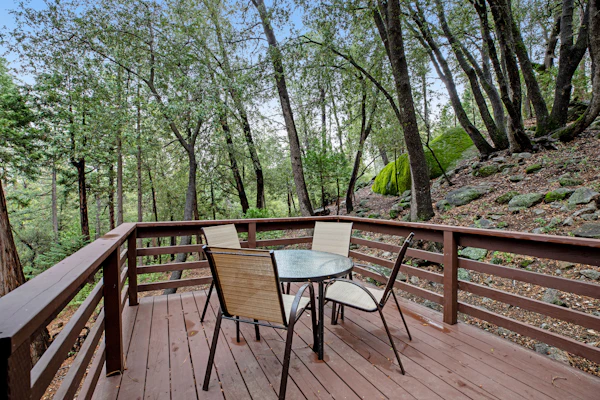 Secluded Dog-Friendly Cabin w/Wood Fireplace, Deck, Private W/D, Mtn Views