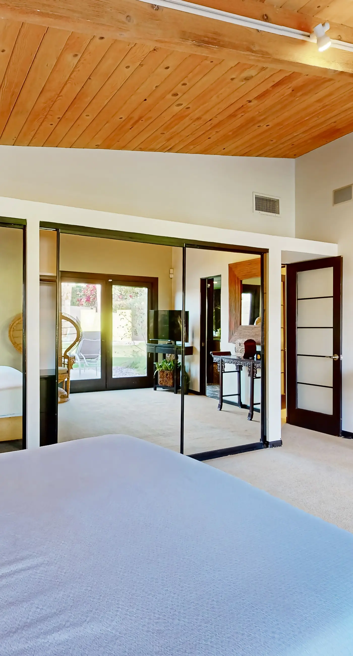 Zen Inspired Sanctuary - 1131