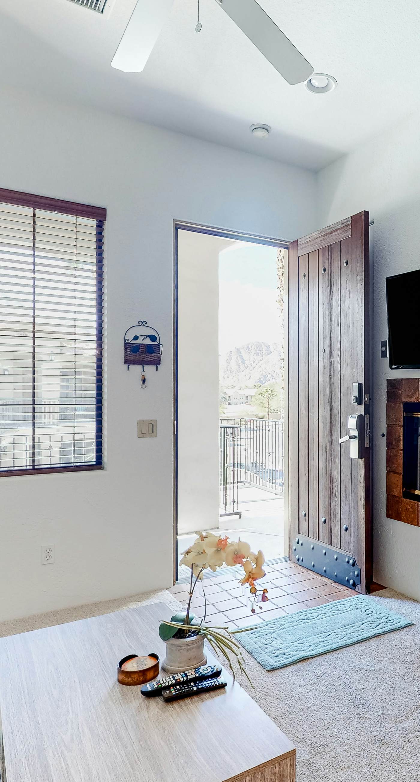 Sunny Days Retreat-260042