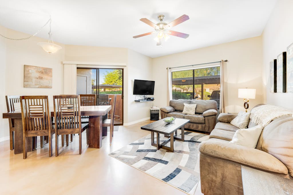 Dog-friendly ground-floor condo with patio, pool, hot tub & gym