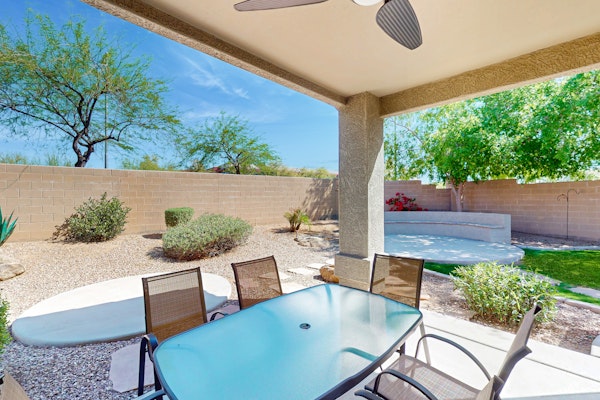 Home in gated community with private pool near sports - great location in Peoria