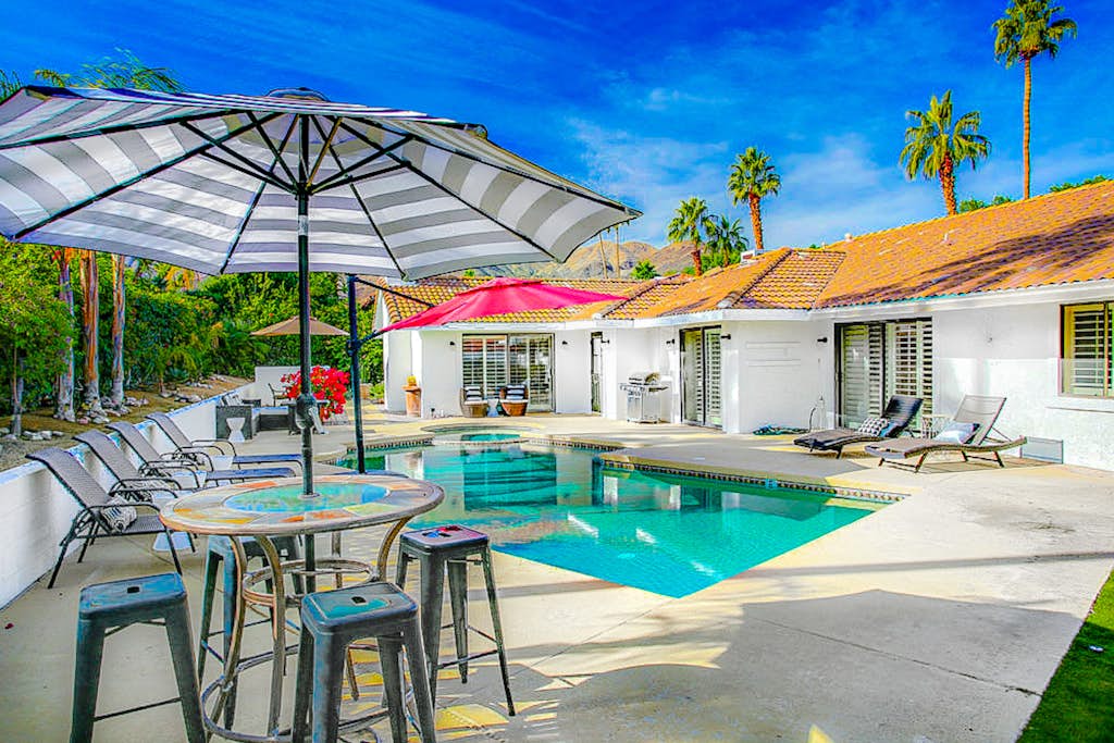 Serene, dog-friendly home w/ private pool, spa & grill - close to El Paseo