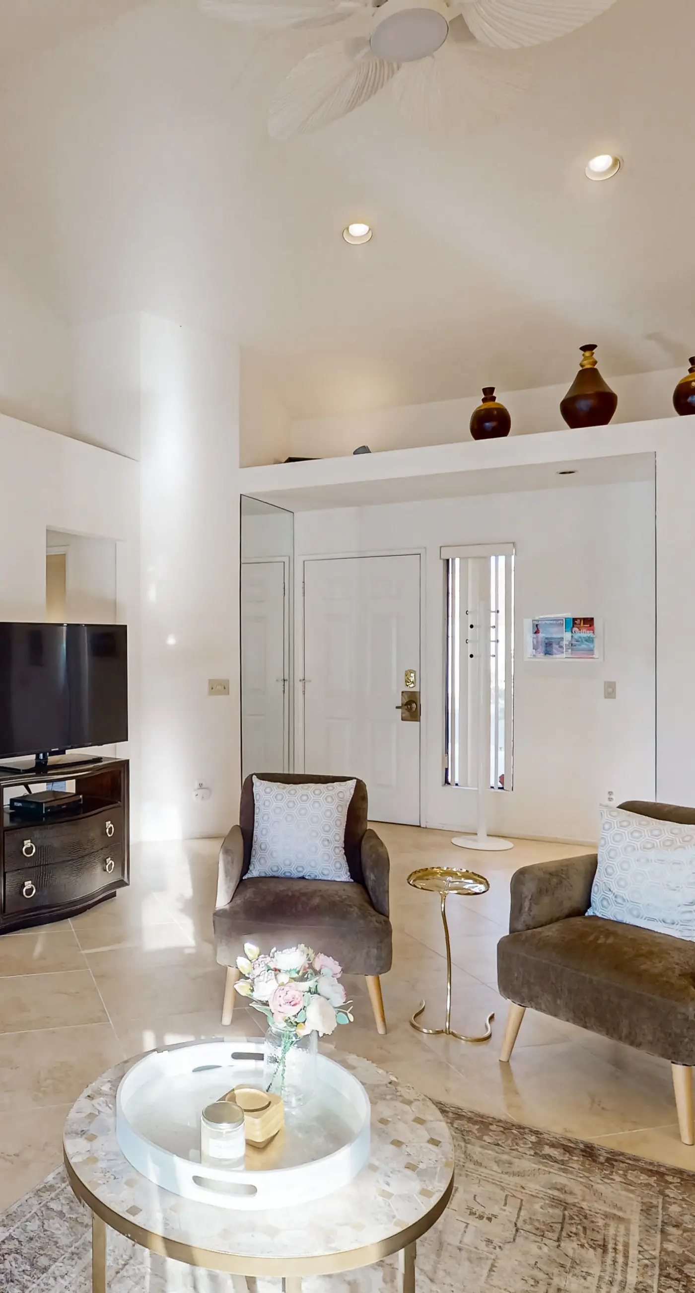 Palm Desert Resorter 16-18