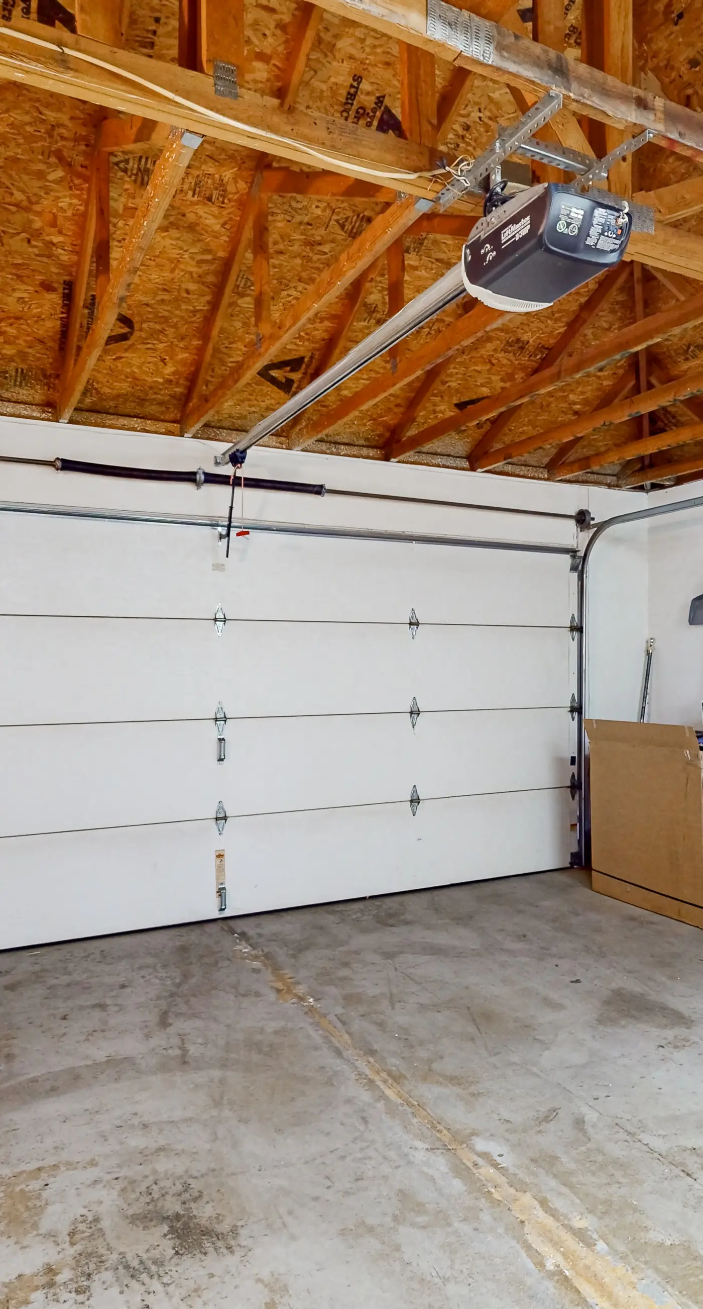 Palm Desert Resorter 16-18