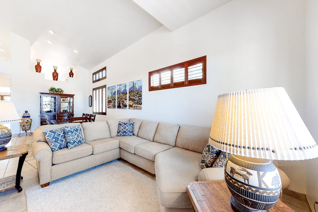 Gated Tucson Foothill home with pool, hot tub, & patio