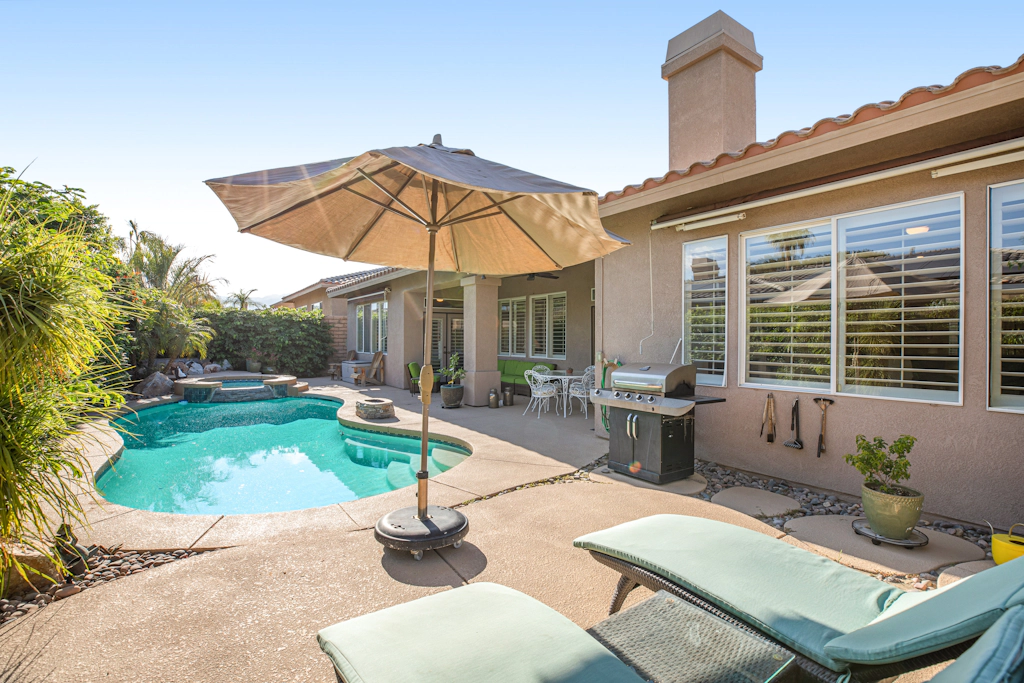 Whitehawk At Palm Desert