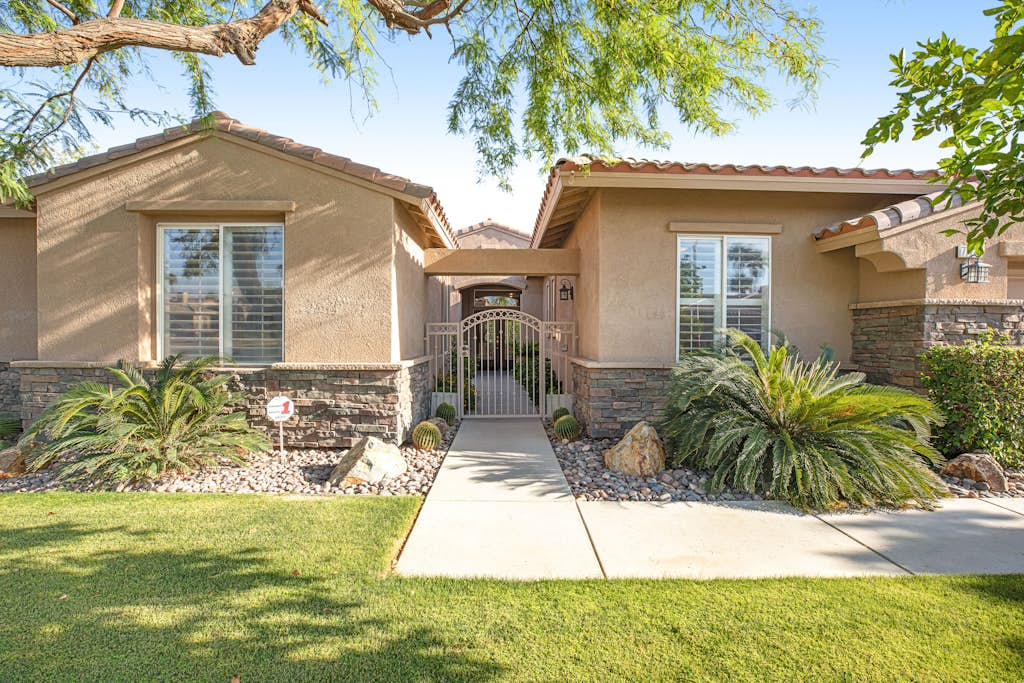 Renovated, family-friendly home with private pool, spa & firepit