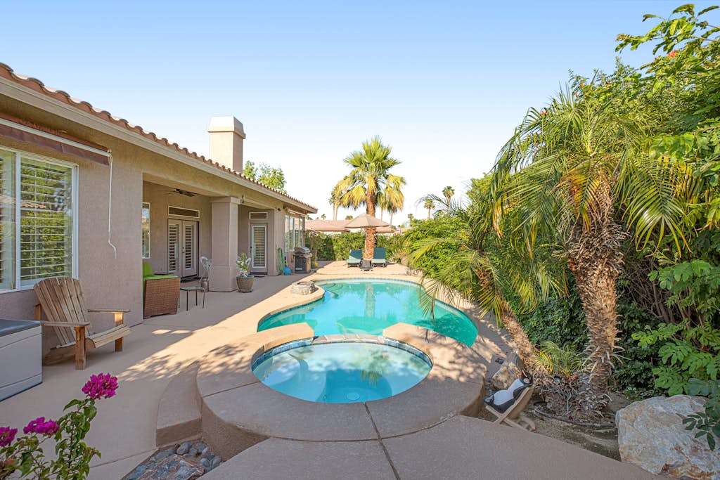 Renovated, family-friendly home with private pool, spa & firepit