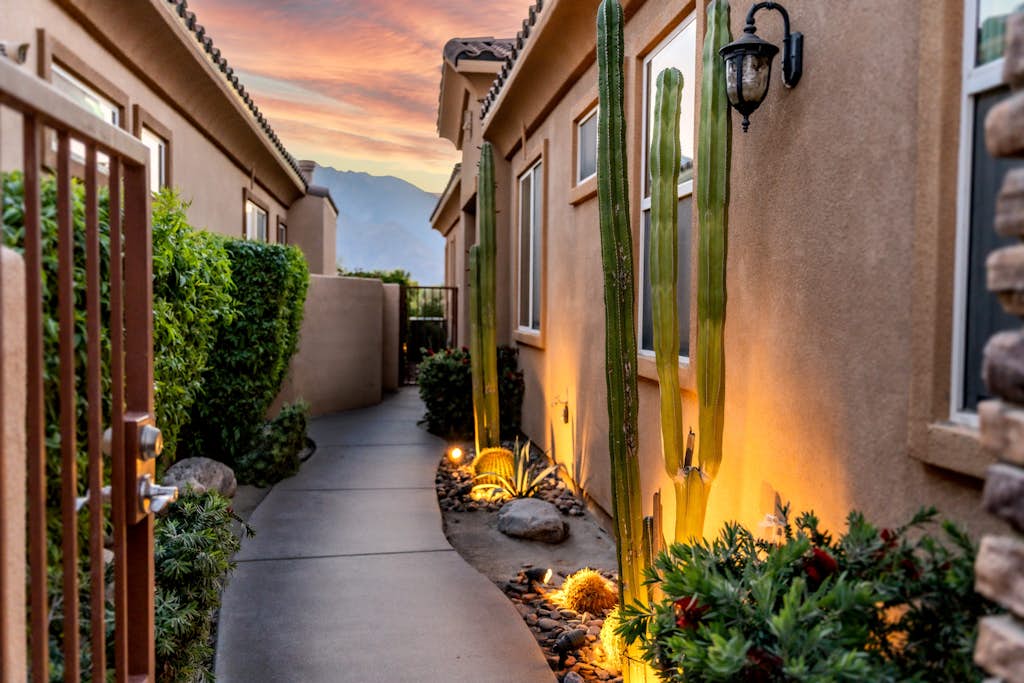 Gated Country Club, Golf Resort Home, Private Pool & Spa, FirePit, Mountain-View