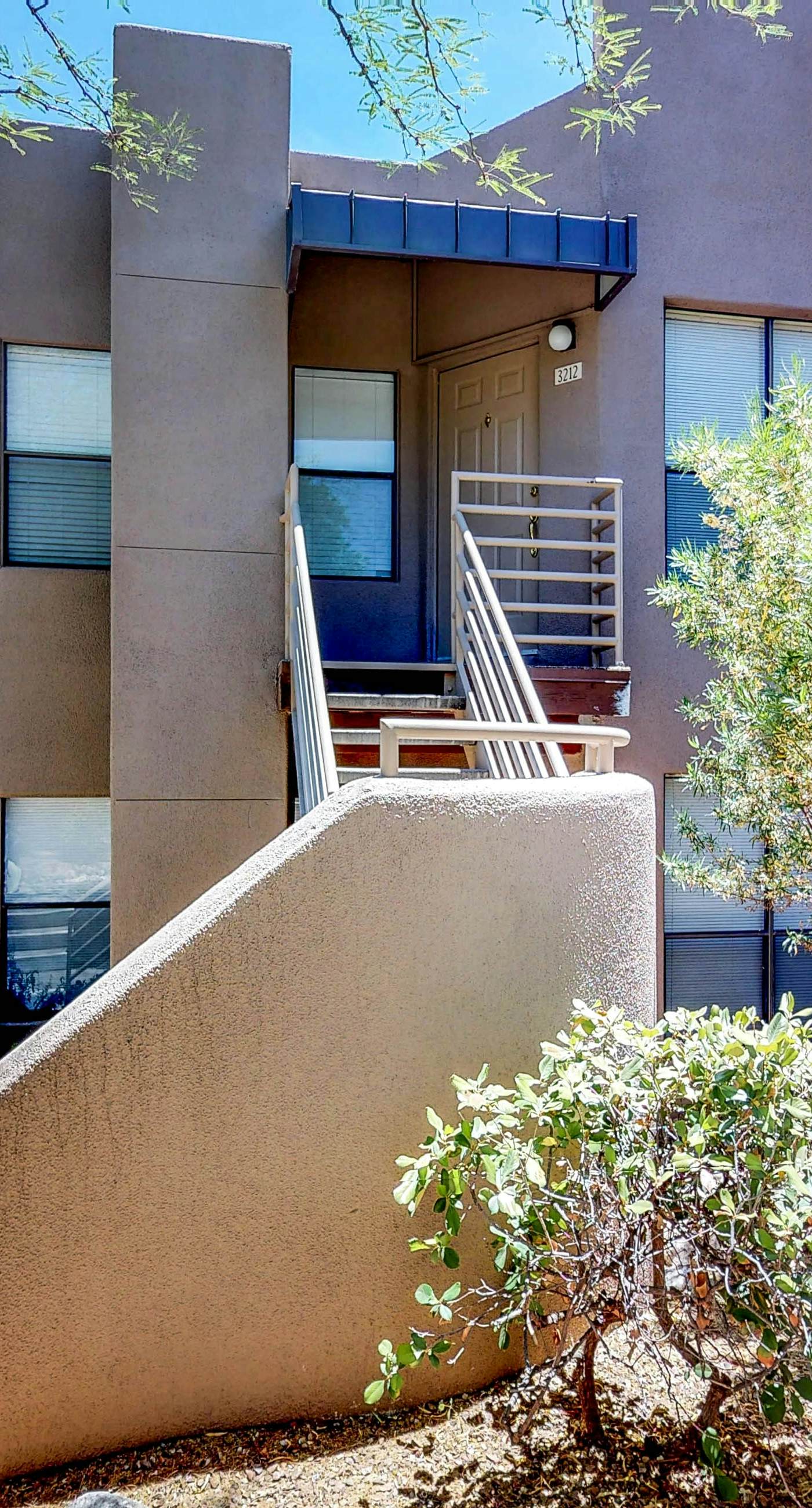 Desert Horizon Haven