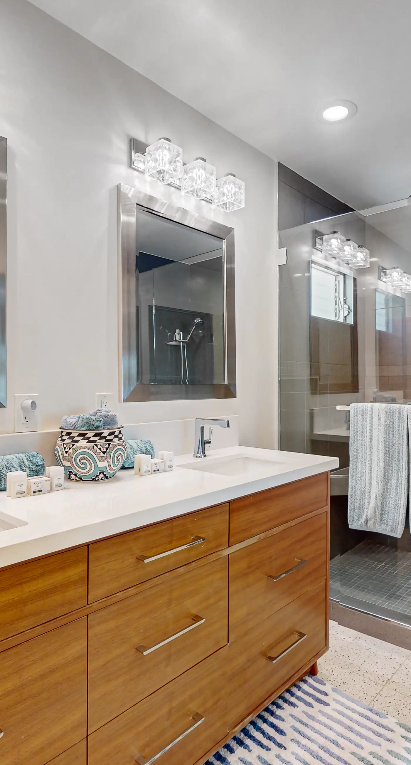 Twin Palms Modern