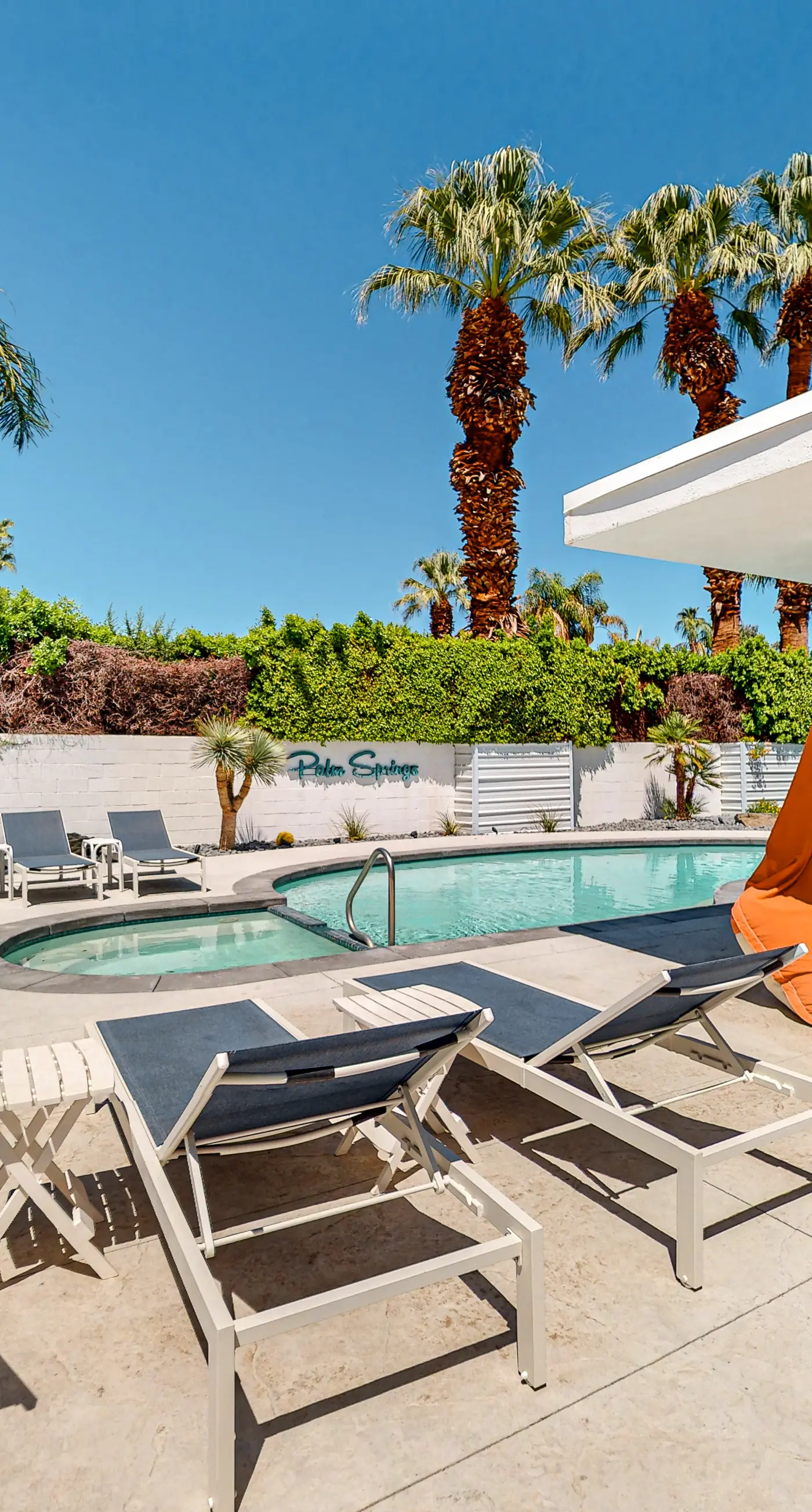 Twin Palms Modern