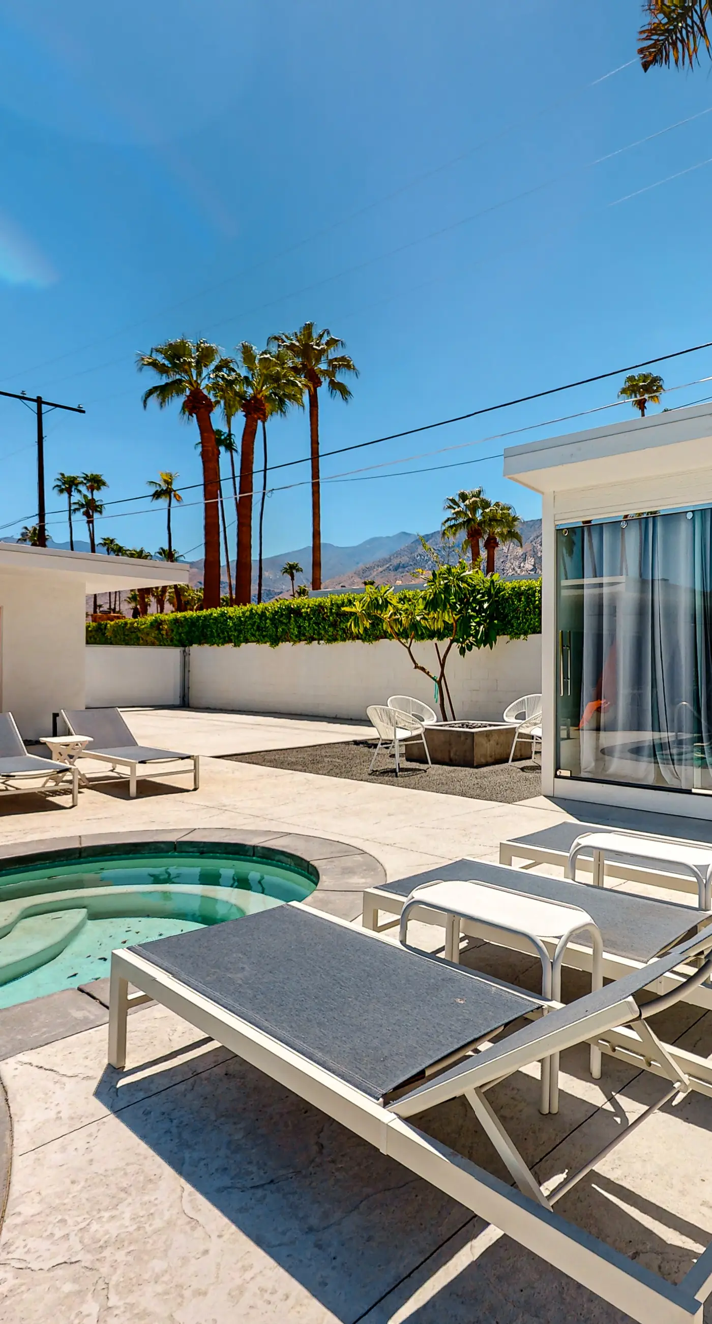 Twin Palms Modern