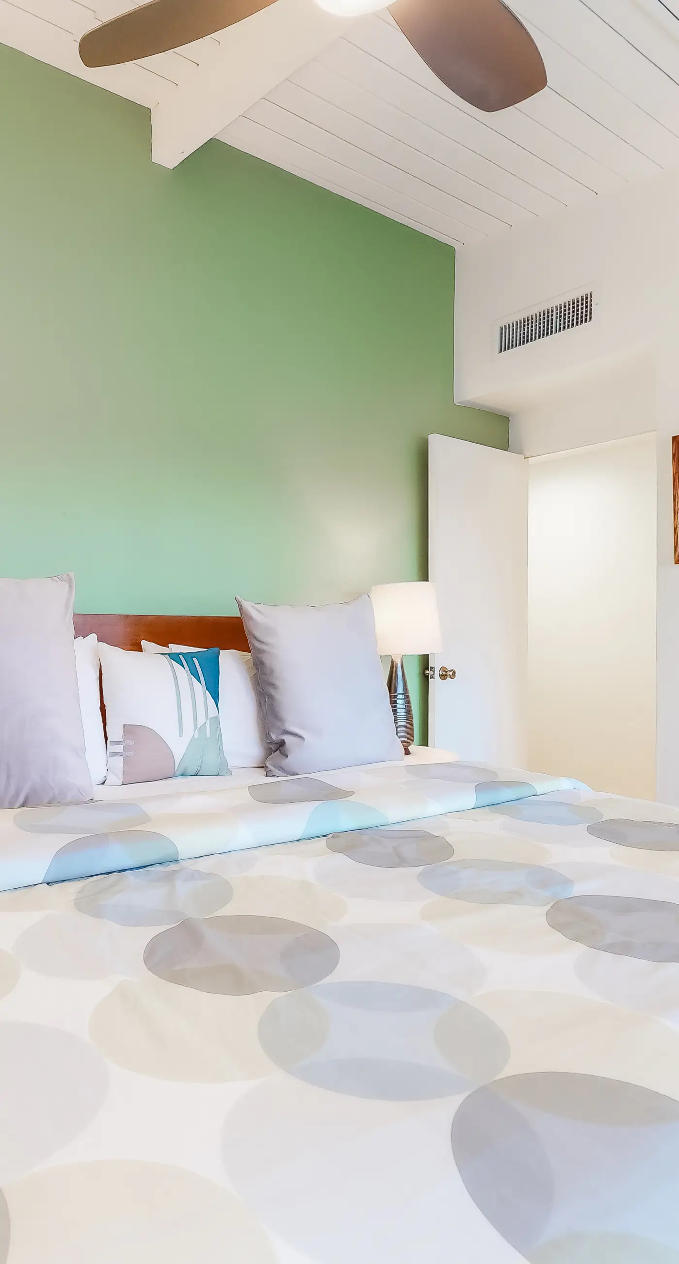 Palm Springs Style - 2875