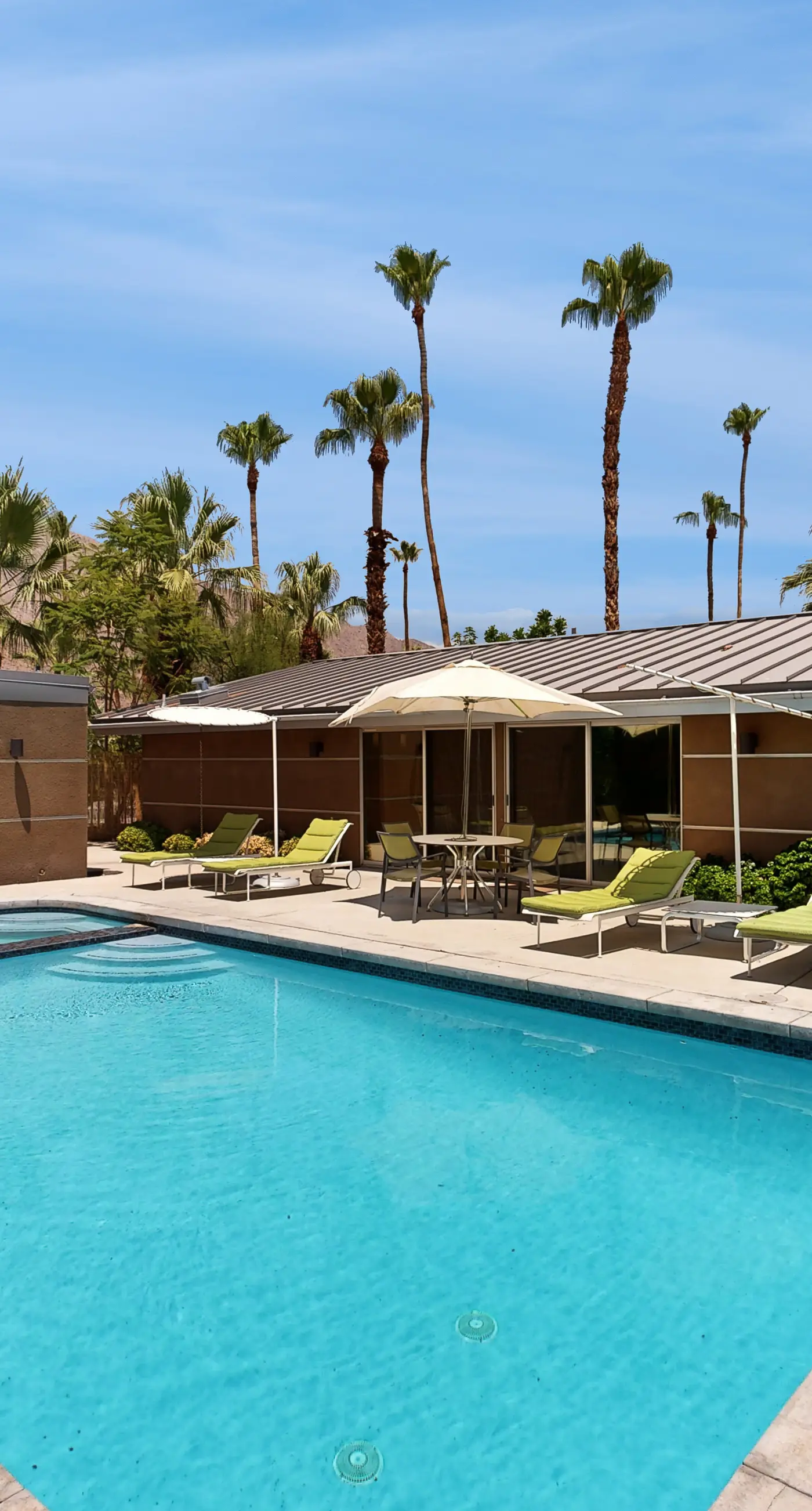 Twin Palms Mid-century Escape - 1983