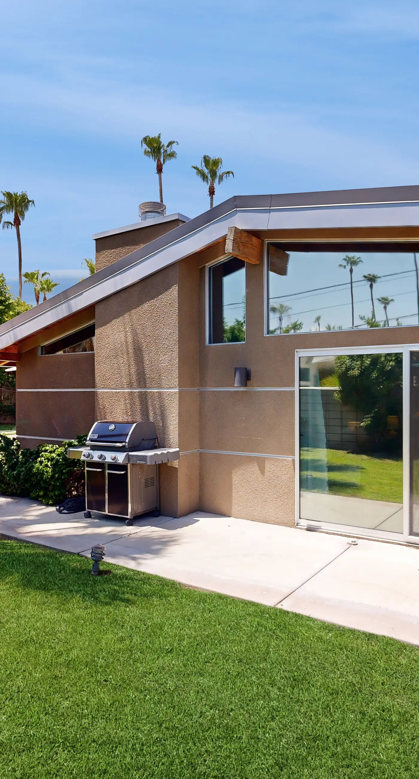 Twin Palms Mid-century Escape - 1983