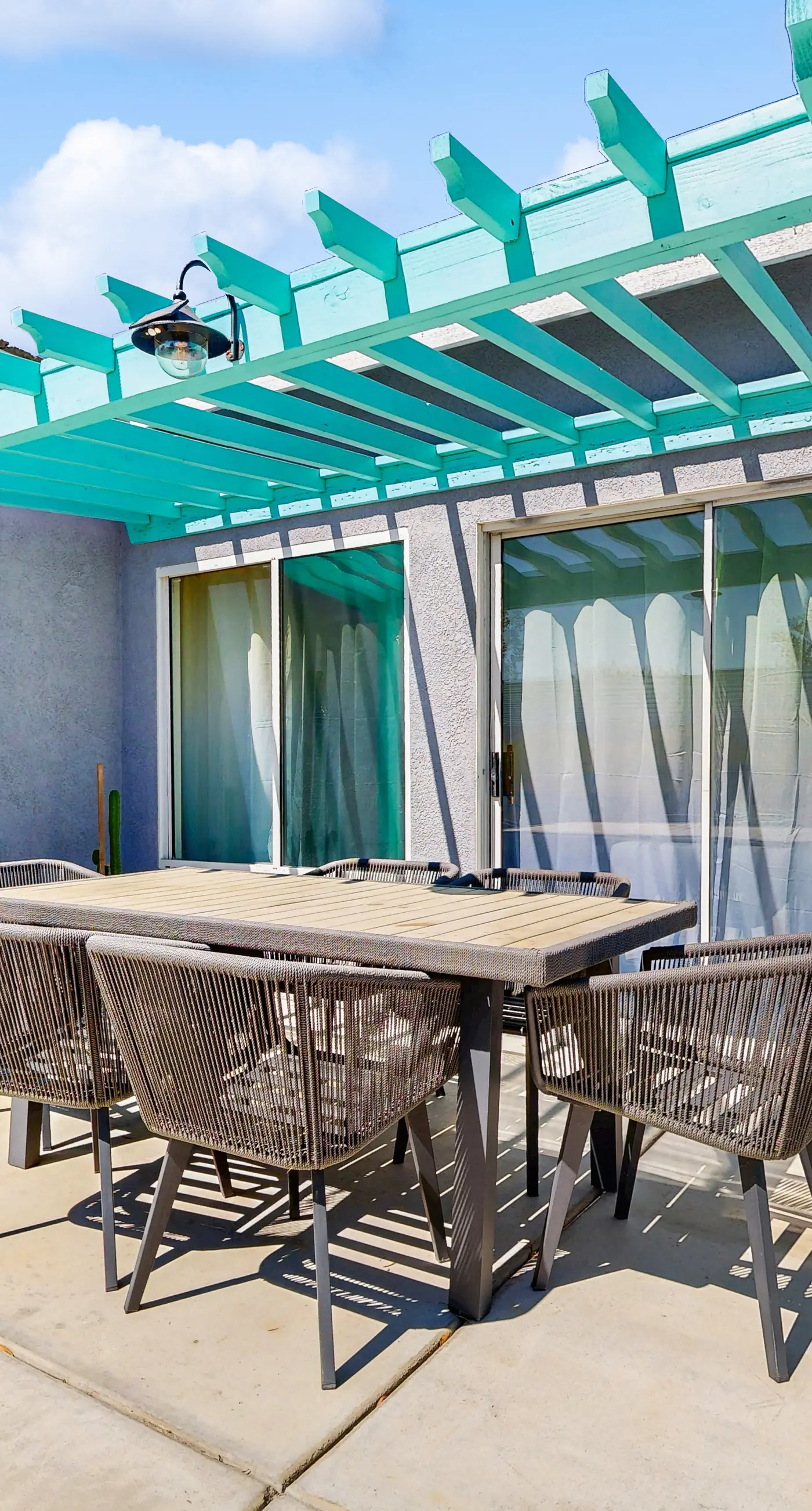 R&R Desert Oasis  - 68546