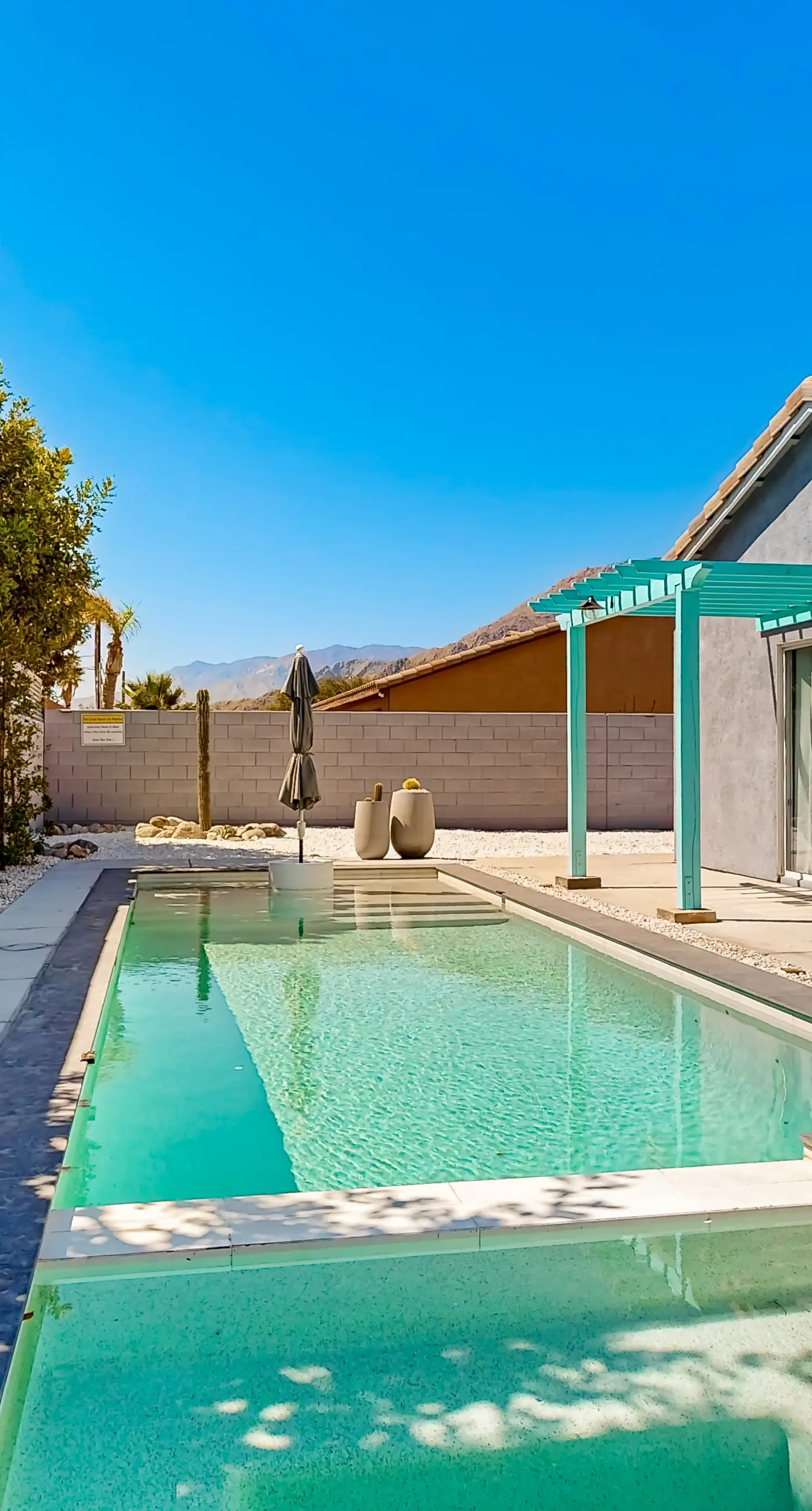 R&R Desert Oasis  - 68546