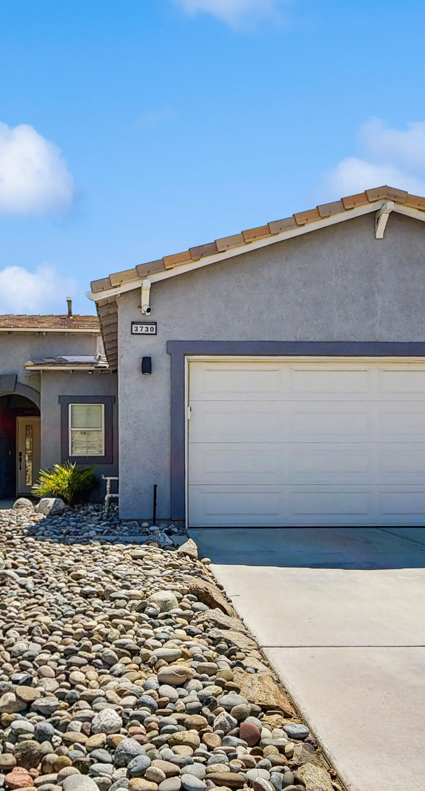R&R Desert Oasis  - 68546