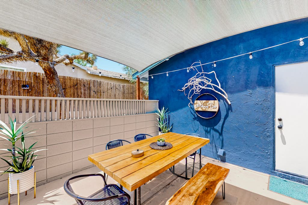 Dog-friendly home near Joshua Tree NP with Cowboy pool, mountain view, firepit