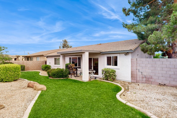 Inviting home with patio, enclosed yard, fireplace, office, streaming, W/D, AC