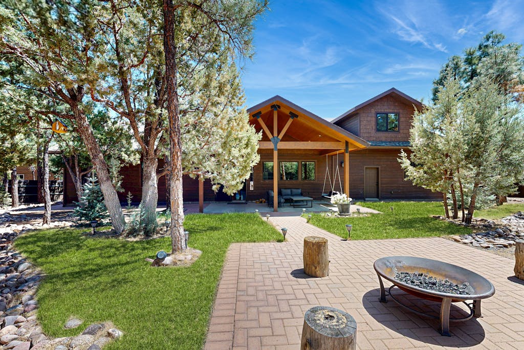 Modern Mountain Luxury Retreat