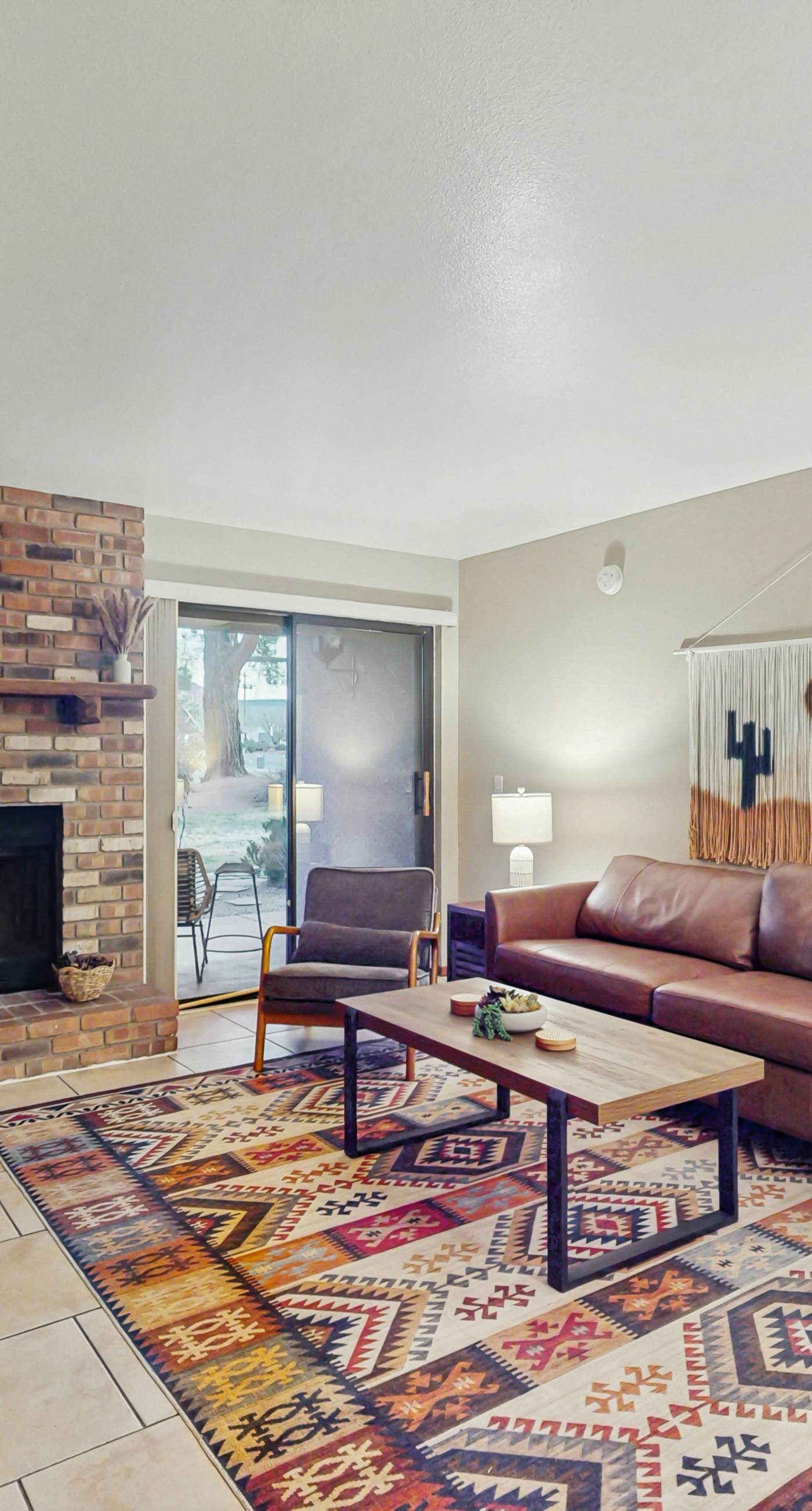 Red Horizon Hideaway