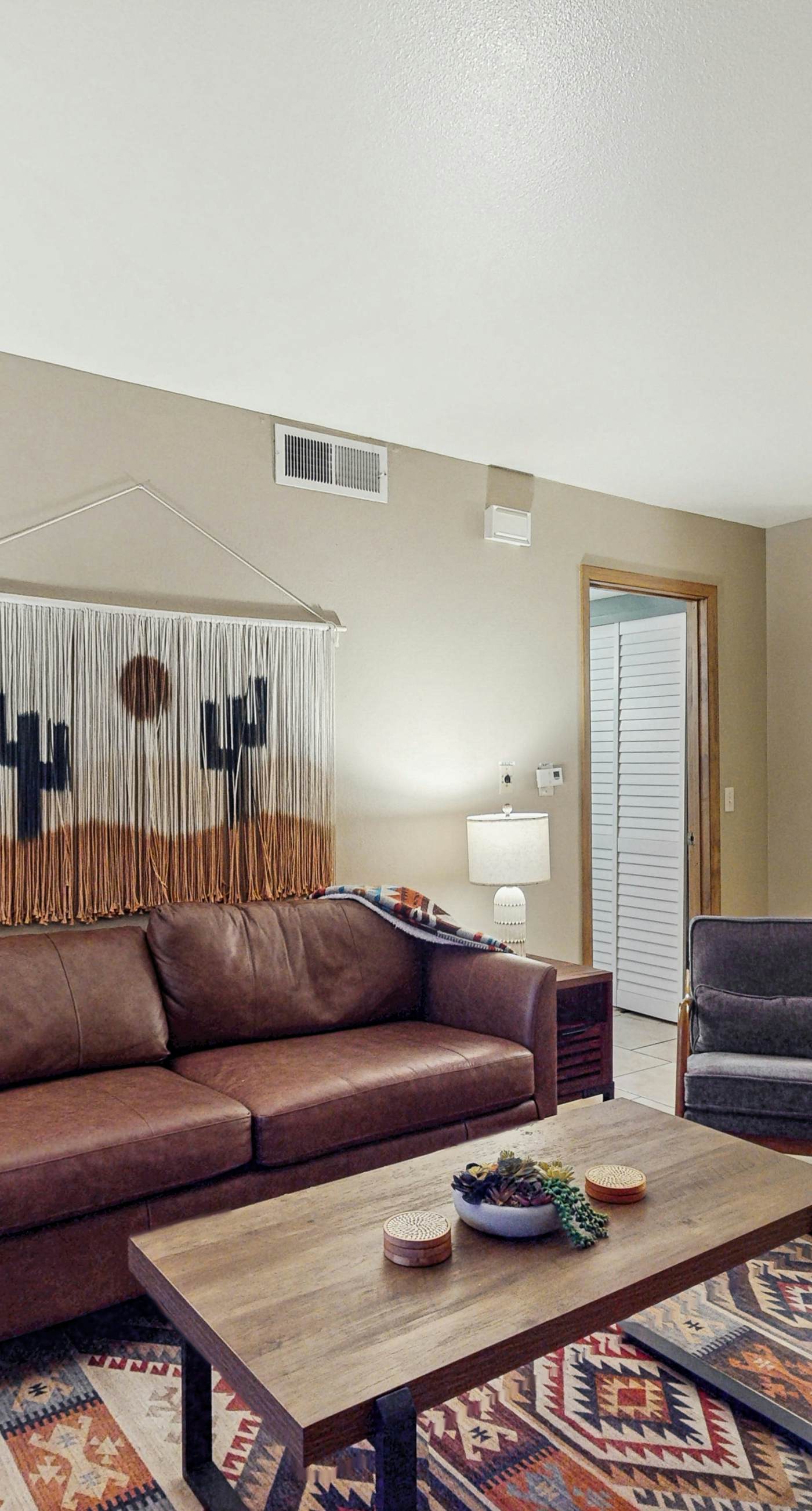 Red Horizon Hideaway