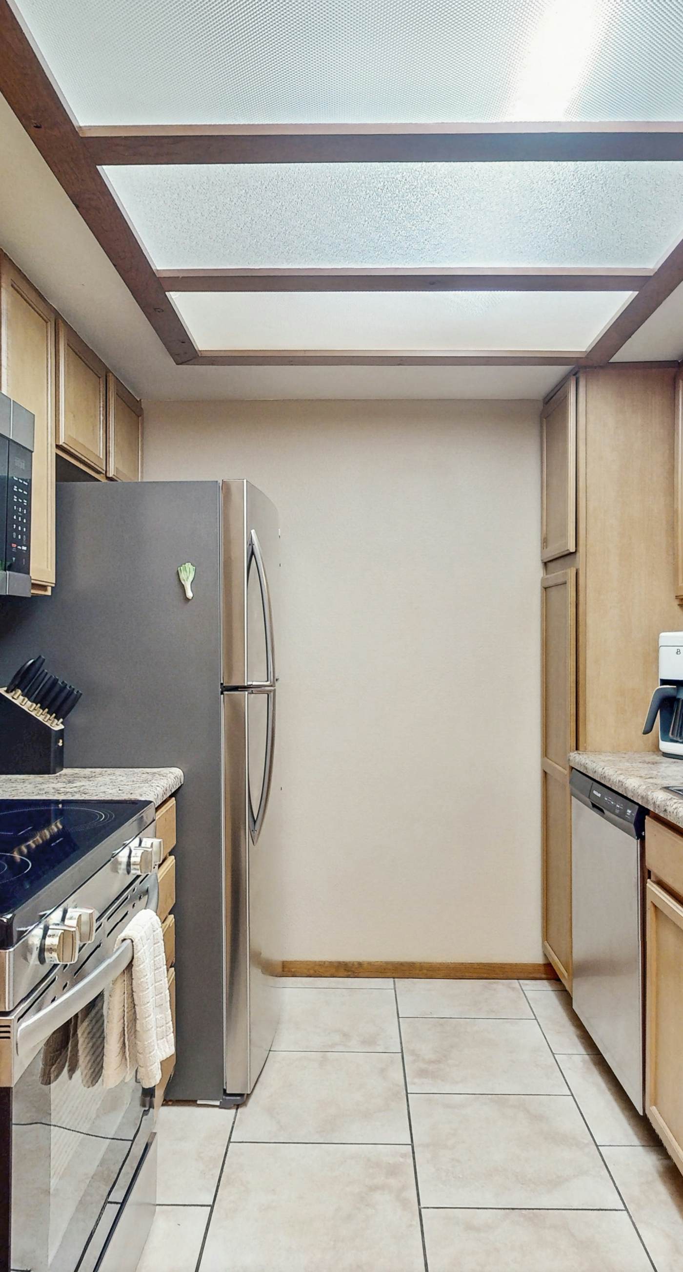 Red Horizon Hideaway