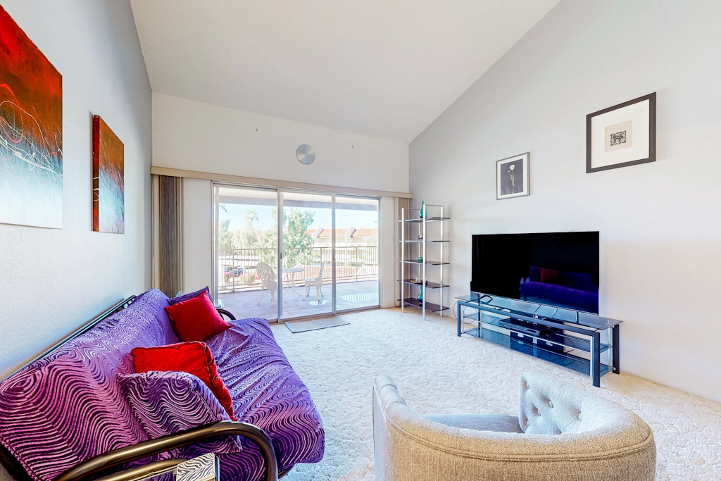 The Palm Searcher, Unit 344