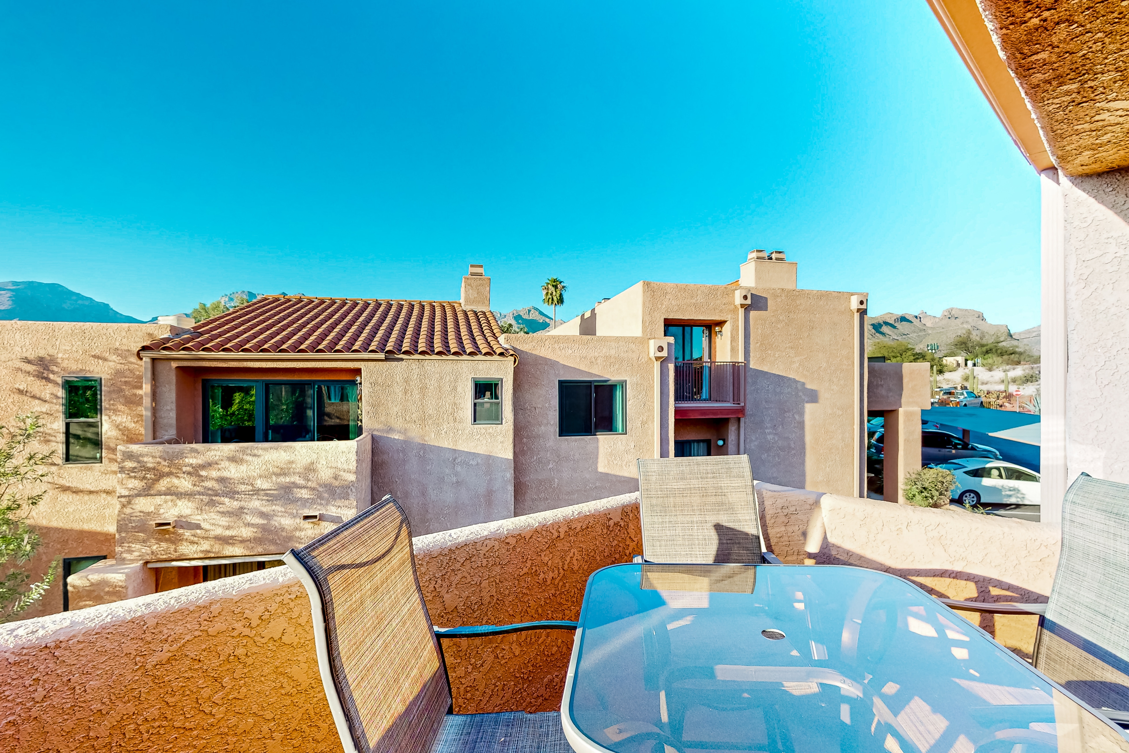 Mountain view stay with fireplace, resort-style amenities, central AC, & W/D