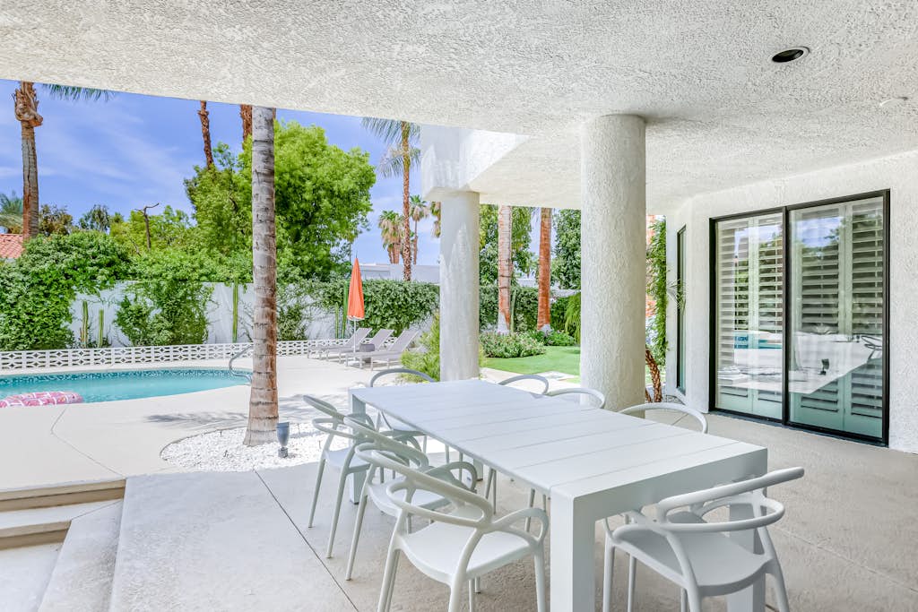 Gorgeous home with private pool, high-speed WiFi, central AC, & EV charger