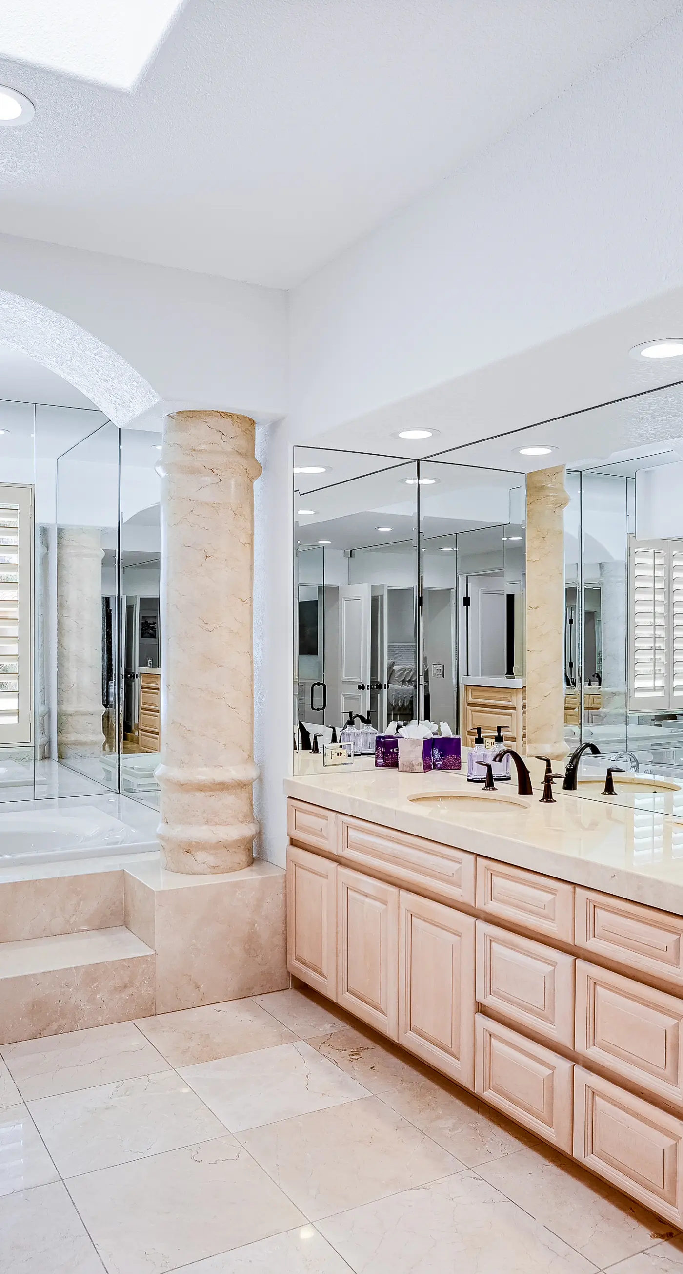 Luxury Estate in Indian Wells Country Club