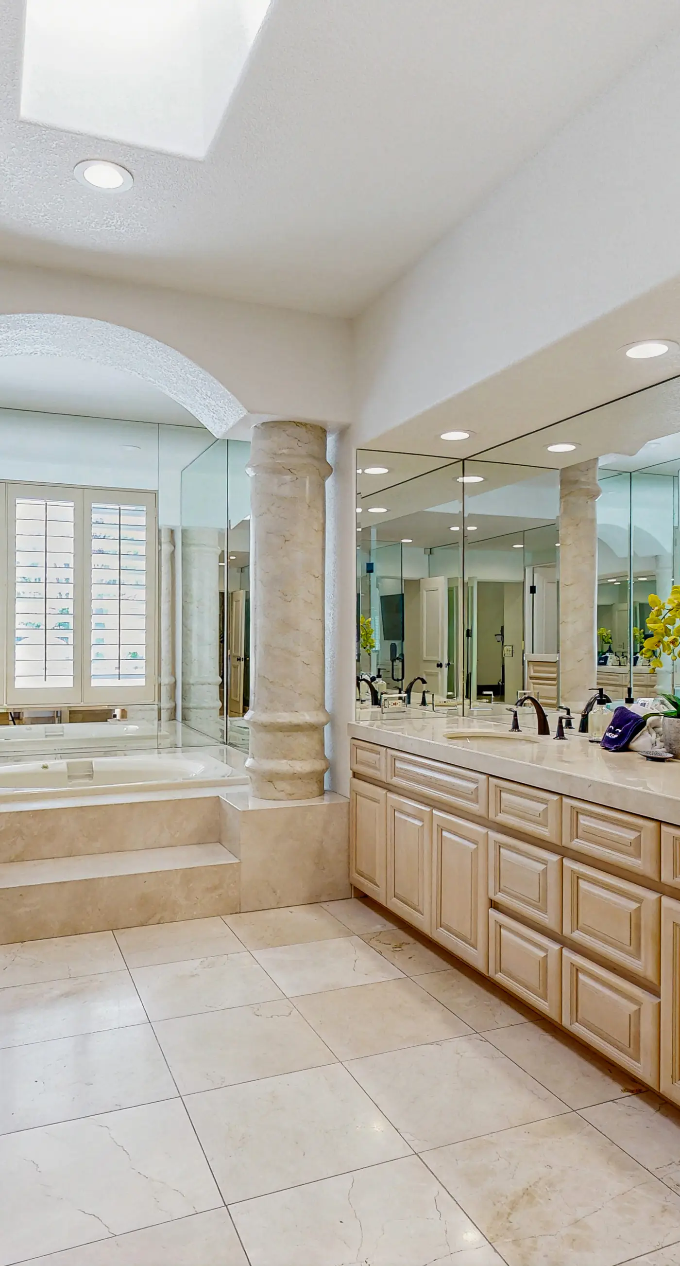 Luxury Estate in Indian Wells Country Club