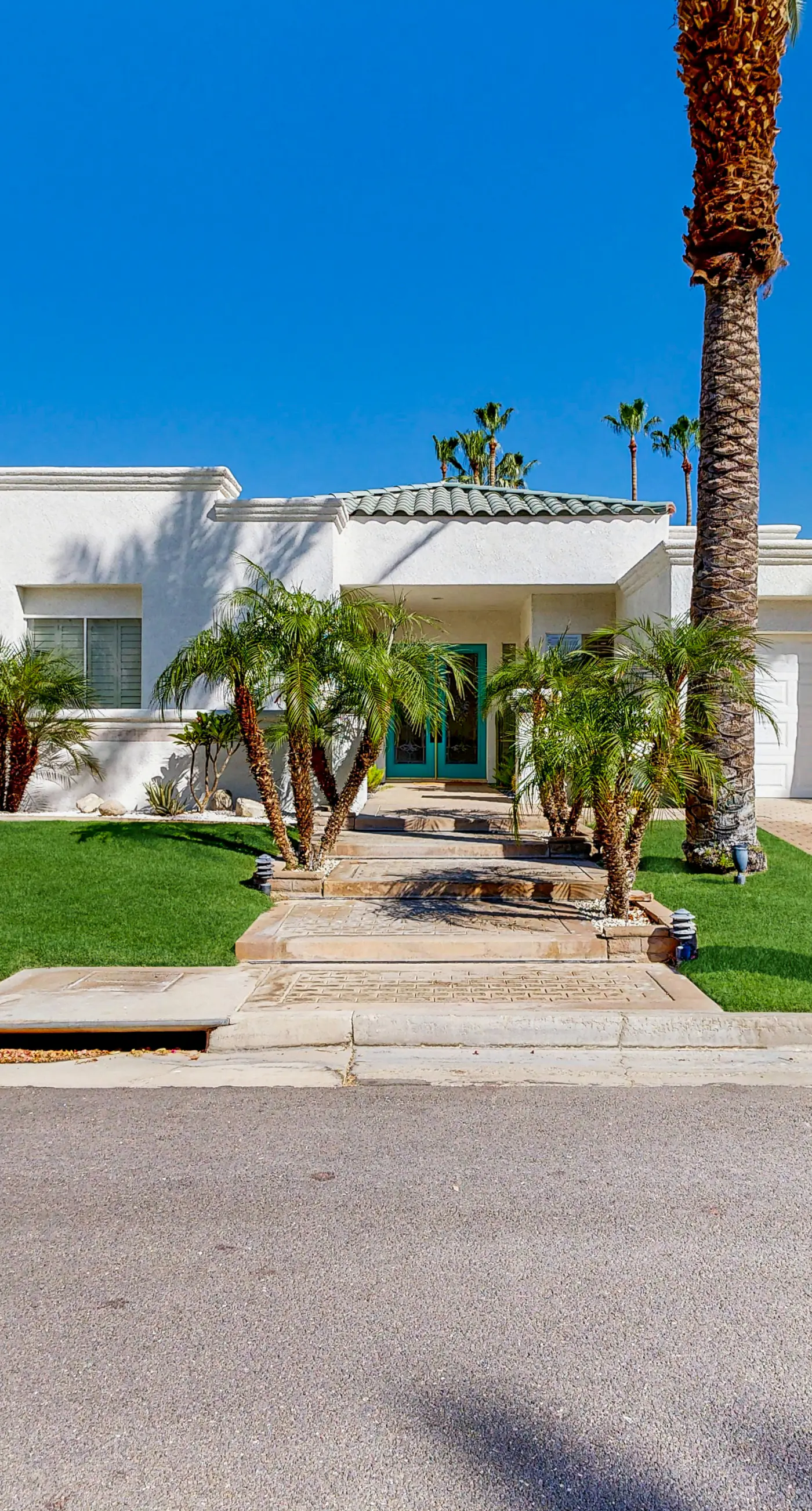 Luxury Estate in Indian Wells Country Club
