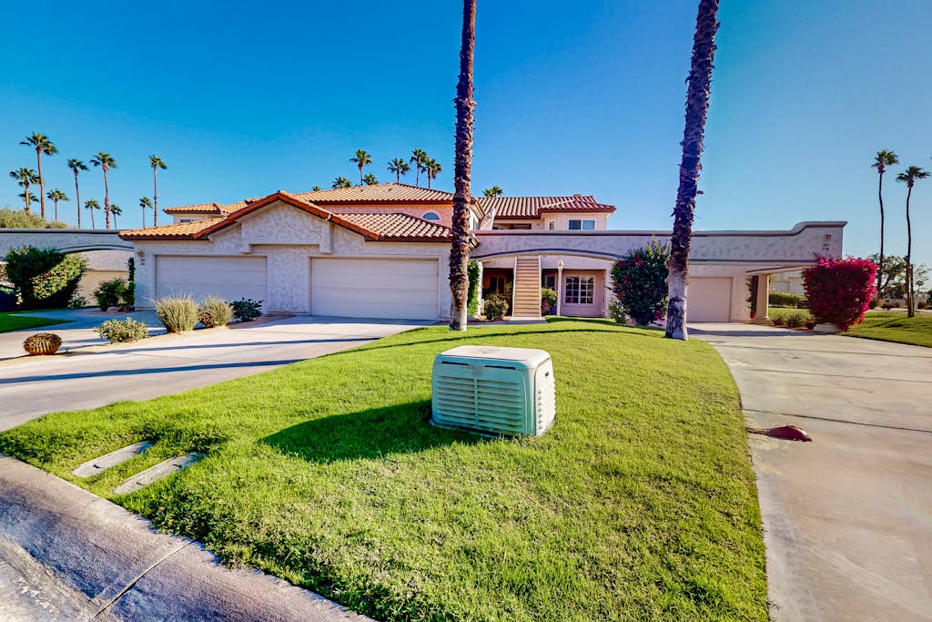 Ground-floor mountain view condo with a pool, hot tub, tennis, & fitness room