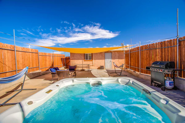 Cacti Sanctuary with private hot tub & firepit near Joshua Tree