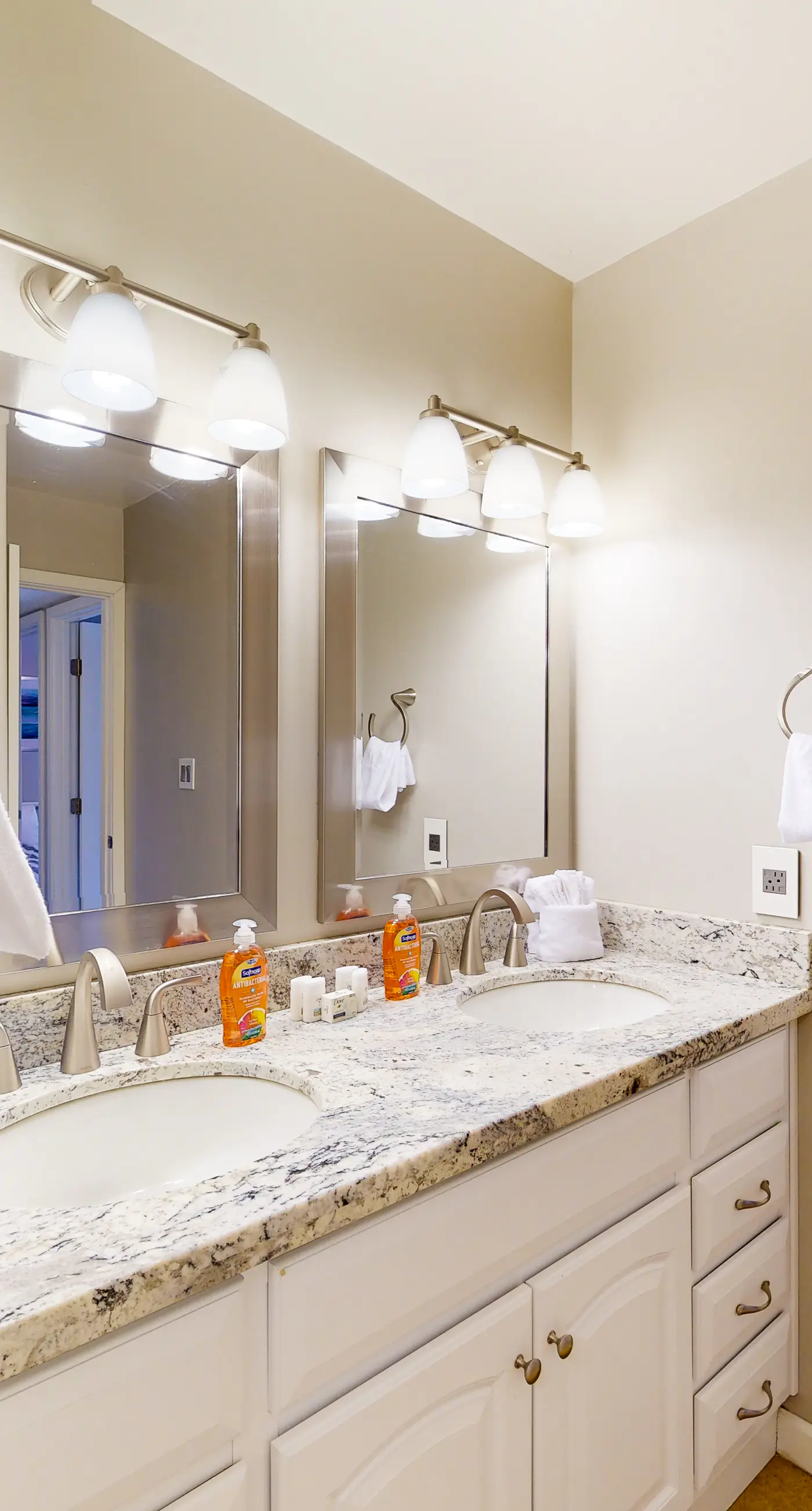 Golden Oasis, Unit #110