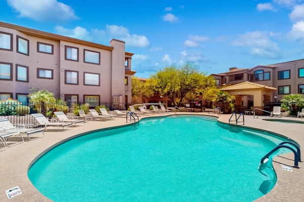 Sunny Vibes & Cozy Stays in the Heart of North Scottsdale.