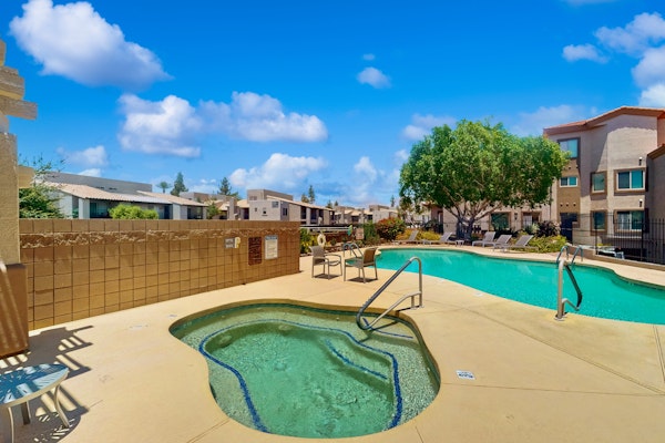 Sunny Vibes & Cozy Stays in the Heart of North Scottsdale.