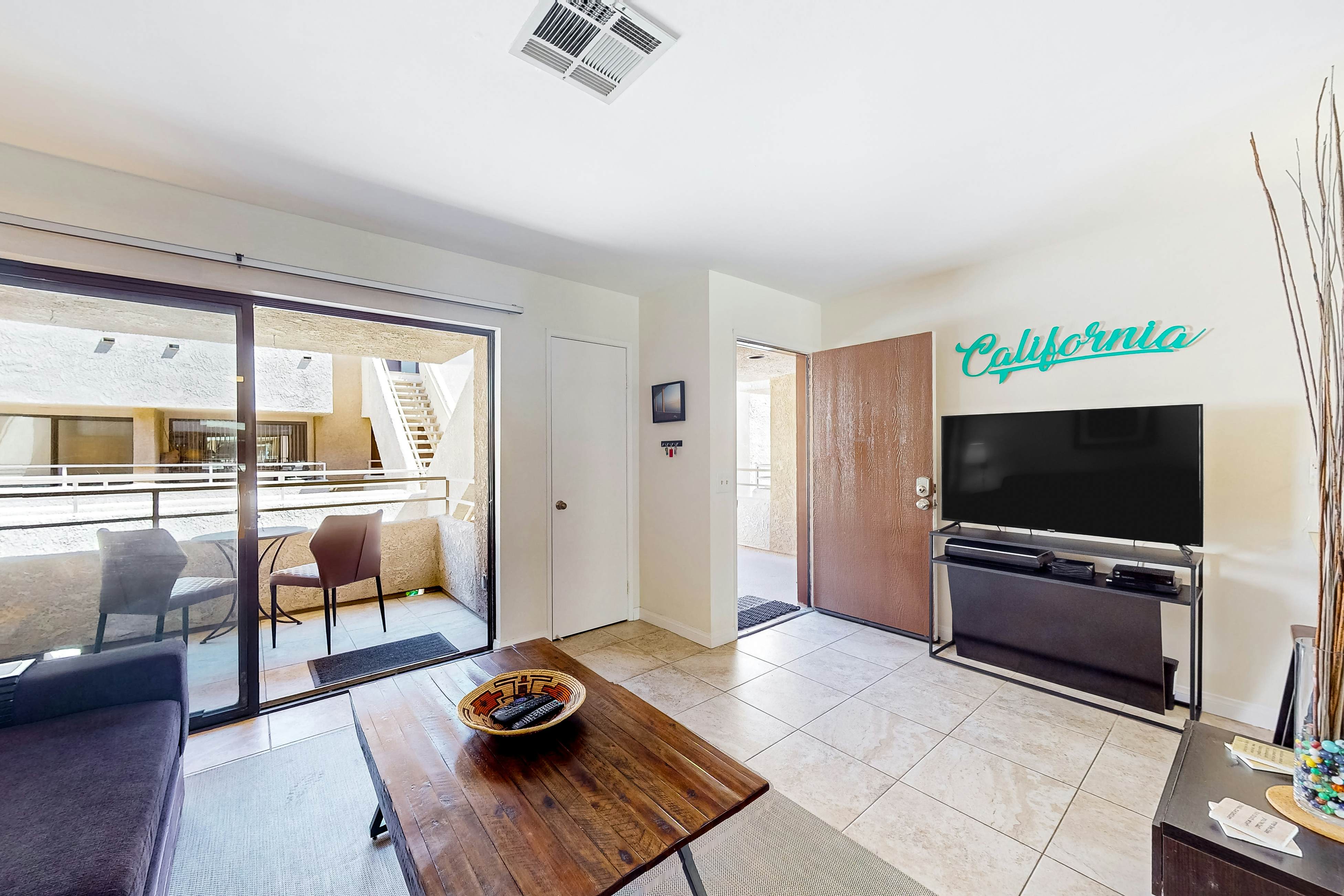 Mountains & Palms #60164