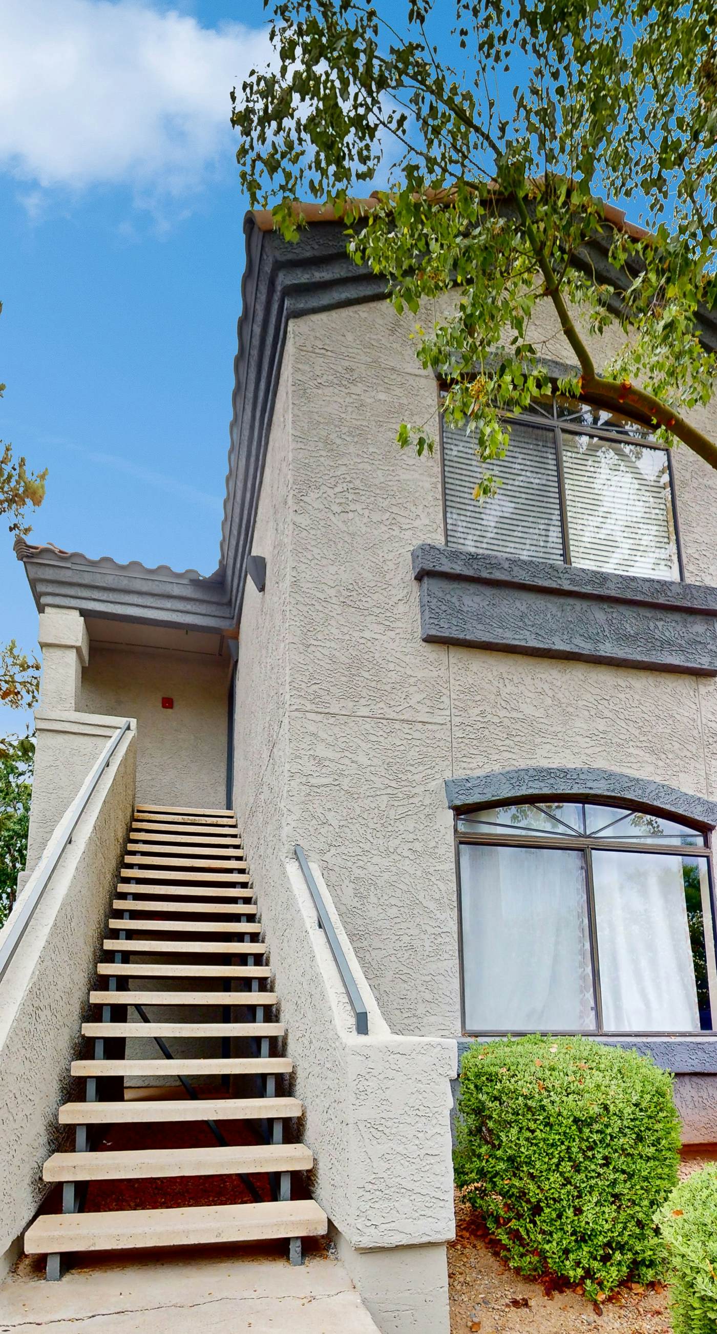 Breezy Desert Retreat