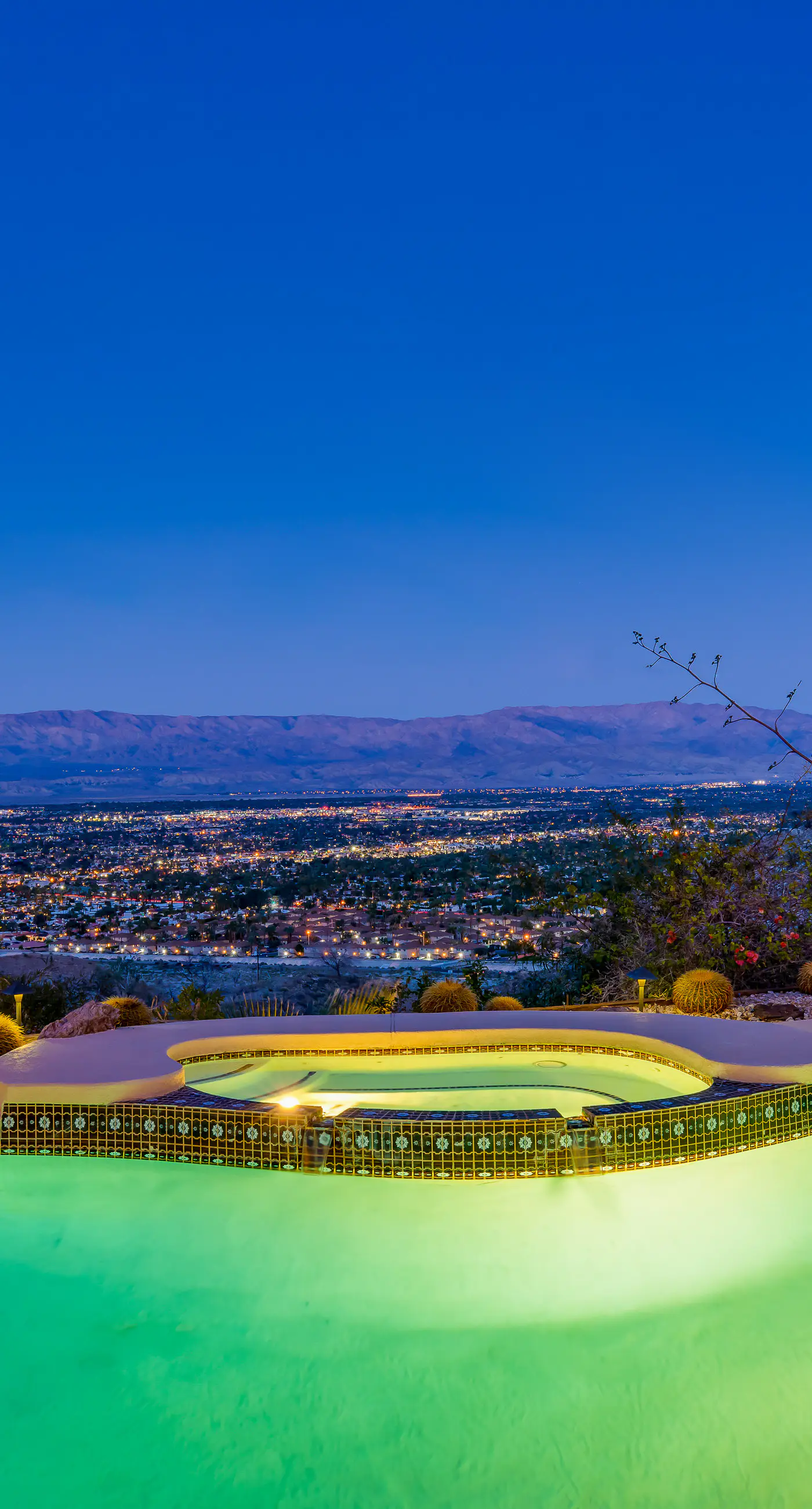 Cliff House - El Paseo Retreat
