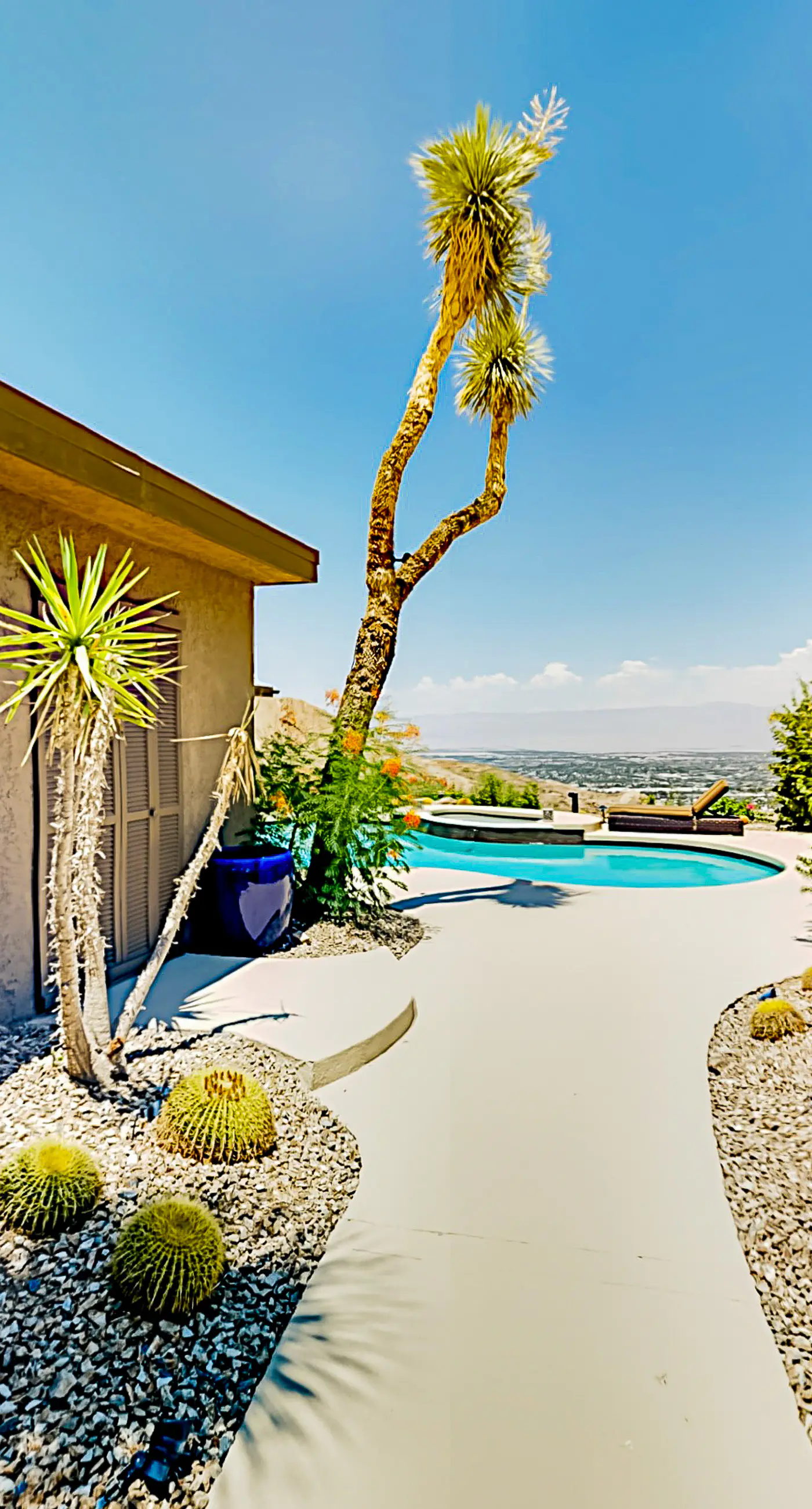 Cliff House - El Paseo Retreat